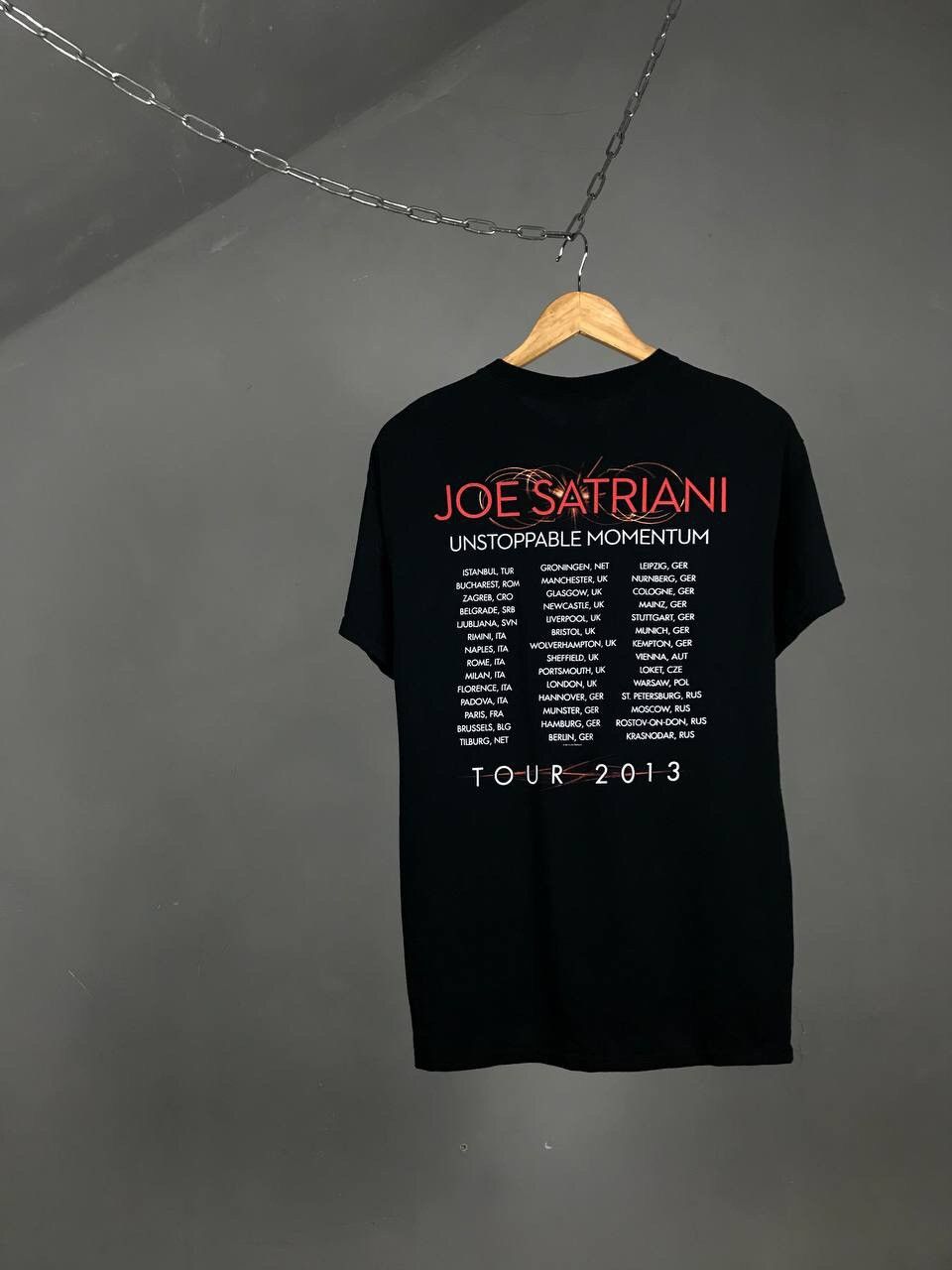 Band Tees Joe Satriani 2013 vintage rock band tour tee Size US M / EU 48-50 / 2 - 5 Thumbnail