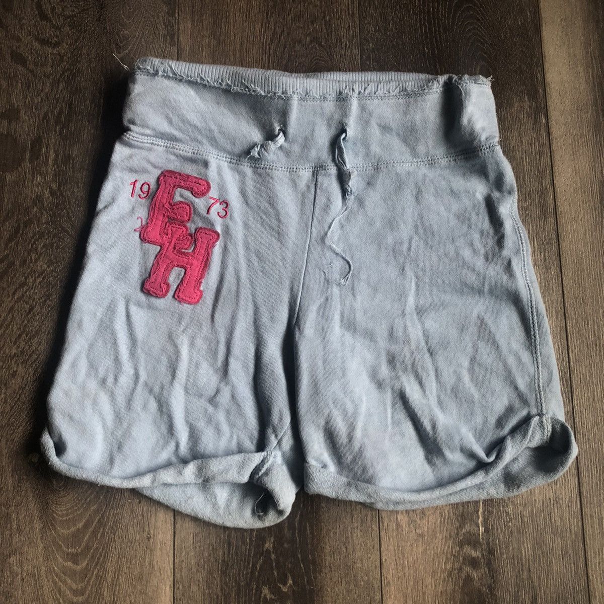 Ed Hardy Vintage 2000s Ed Hardy Classic Embroidered Logo Sweat Shorts Size 26" / US 2 / IT 38 - 3 Thumbnail