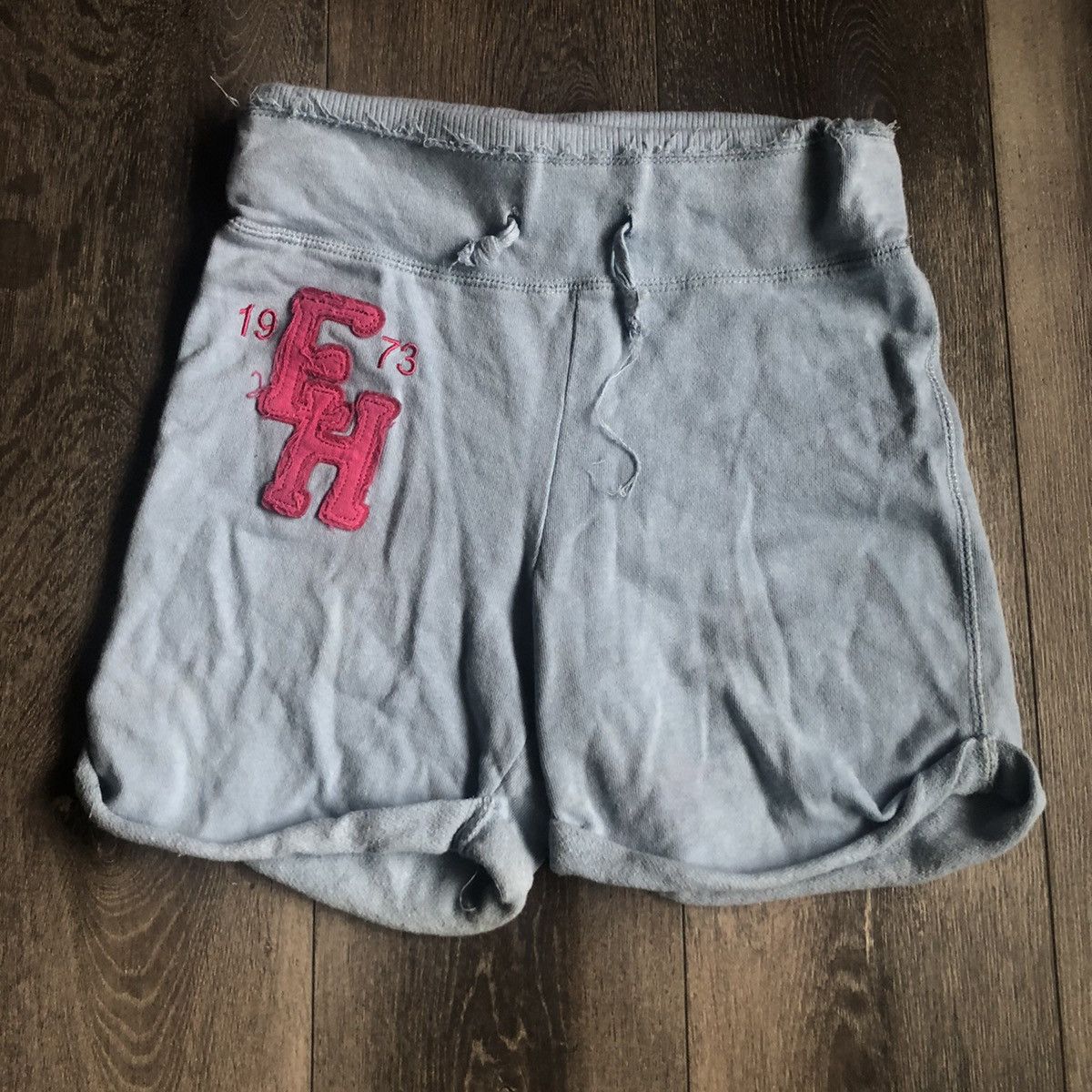 Ed Hardy Vintage 2000s Ed Hardy Classic Embroidered Logo Sweat Shorts Size 26" / US 2 / IT 38 - 4 Thumbnail