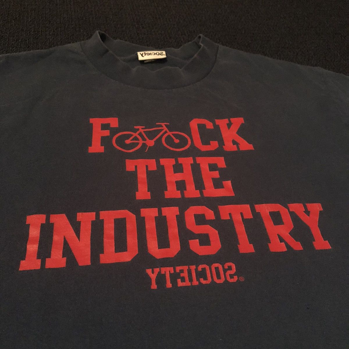 Vintage Vintage 00s Society Fuck The Industry Bike Logo Spellout Tee Size US M / EU 48-50 / 2 - 2 Thumbnail