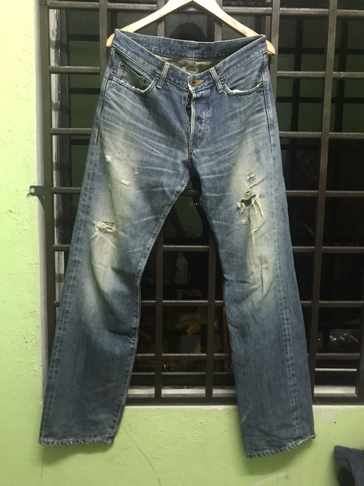 Edwin Vintage Edwin Red Line Selvedge Jeans Distressed Fade, japan Size US 32 / EU 48 - 2 Thumbnail