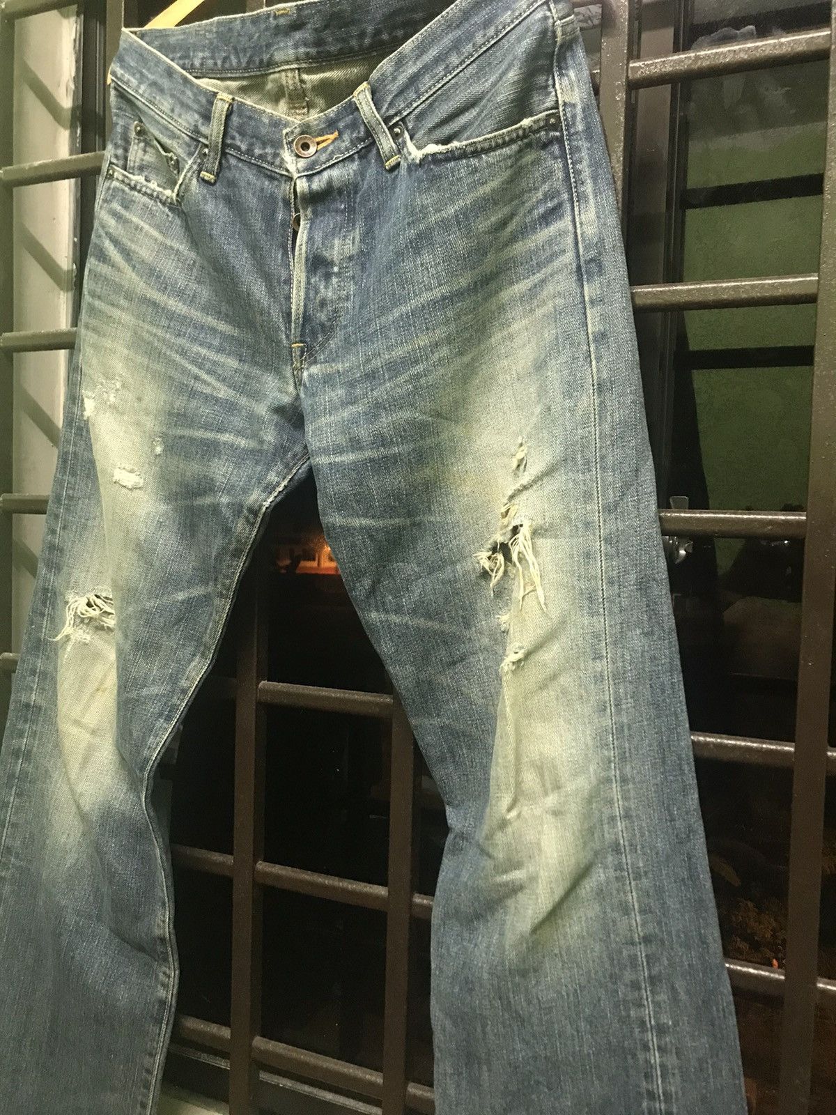 Edwin Vintage Edwin Red Line Selvedge Jeans Distressed Fade, japan Size US 32 / EU 48 - 3 Thumbnail