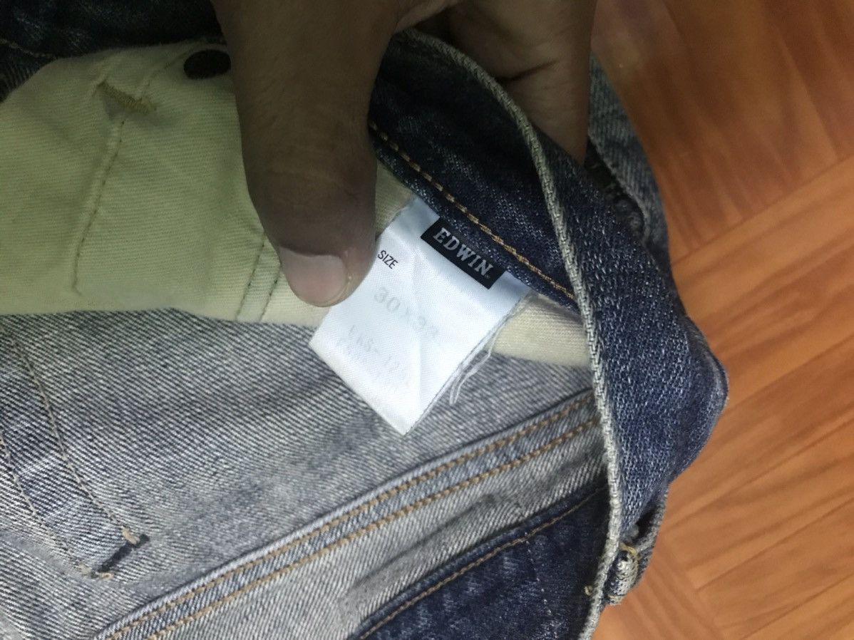 Edwin Vintage Edwin Red Line Selvedge Jeans Distressed Fade, japan Size US 32 / EU 48 - 13 Thumbnail