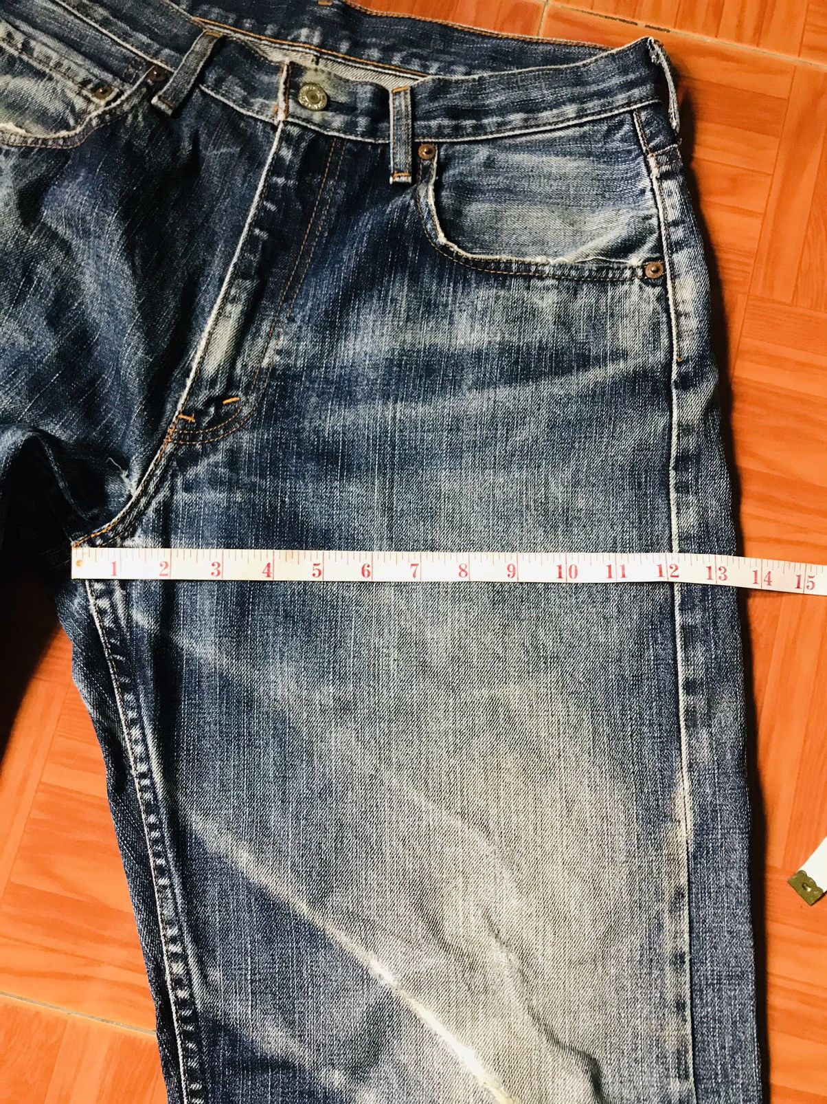 Levi's Vintage Distressed Straight-Leg Blue Jean Faded Worn-In Look Size US 31 - 15 Thumbnail