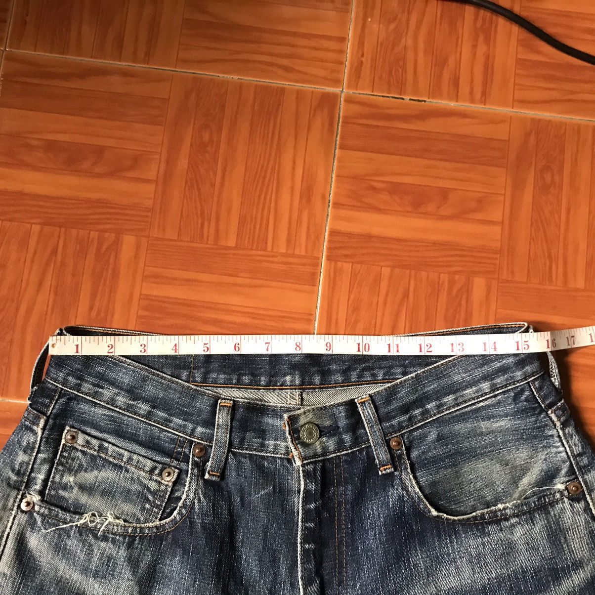 Levi's Vintage Distressed Straight-Leg Blue Jean Faded Worn-In Look Size US 31 - 11 Thumbnail