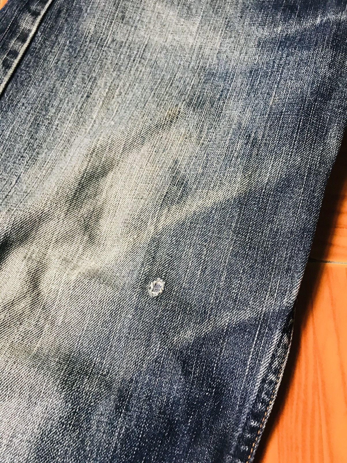 Levi's Vintage Distressed Straight-Leg Blue Jean Faded Worn-In Look Size US 31 - 4 Thumbnail