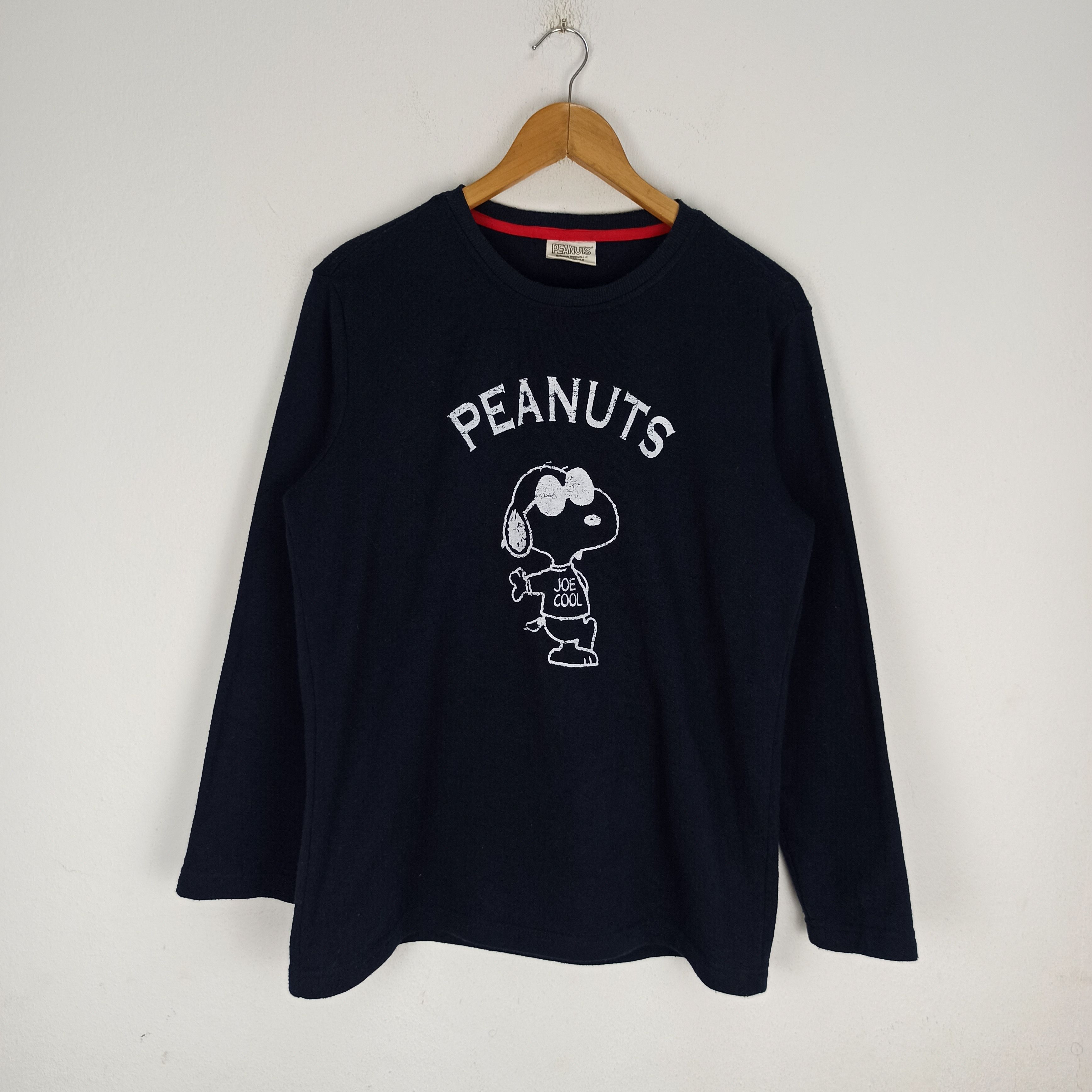 image of Peanuts Snoopy Peanut Sweatshirt in Blue, Men's (Size Medium)