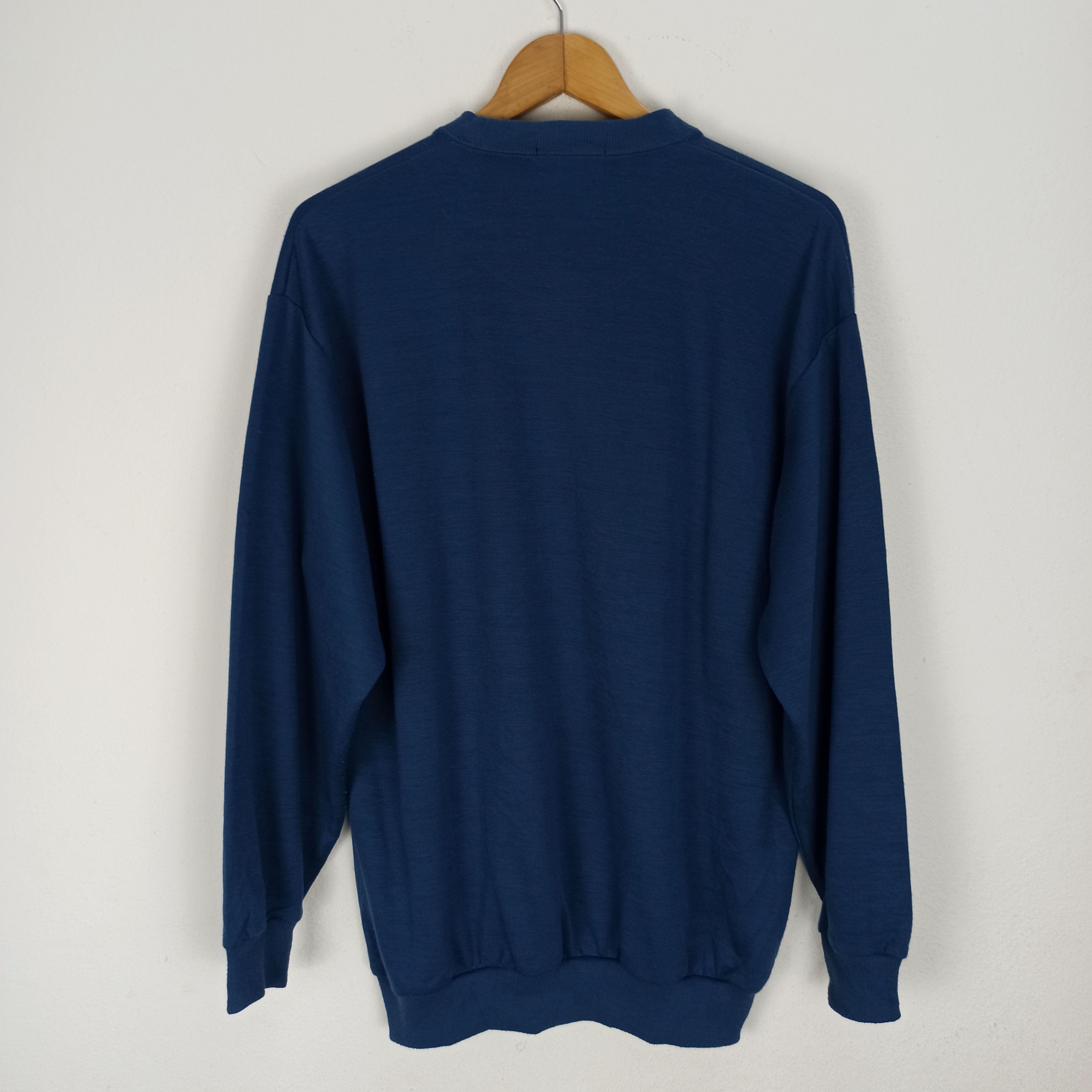Valentino 🔥Vintage🔥 Valentino Vasari Big Logo Sweatshirt Size US XL / EU 56 / 4 - 4 Thumbnail