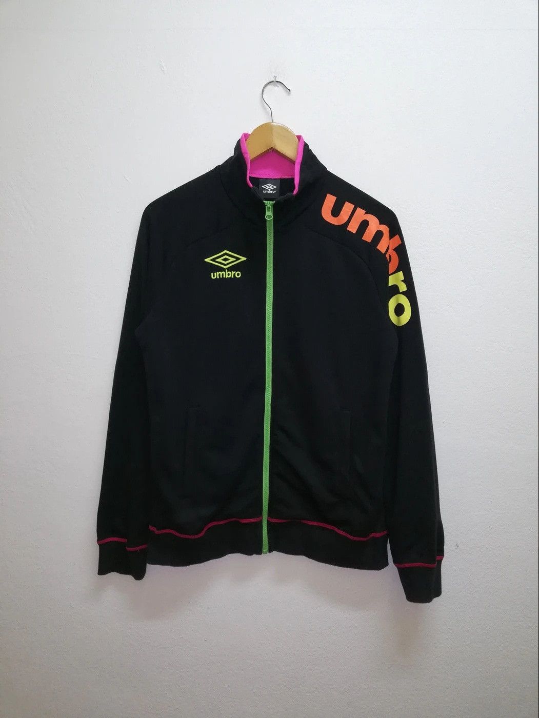 Umbro Vintage Sweater Umbro Big Logo Nice Design Size US M / EU 48-50 / 2 - 1 Thumbnail