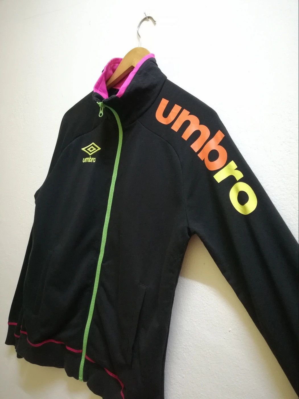 Umbro Vintage Sweater Umbro Big Logo Nice Design Size US M / EU 48-50 / 2 - 3 Thumbnail