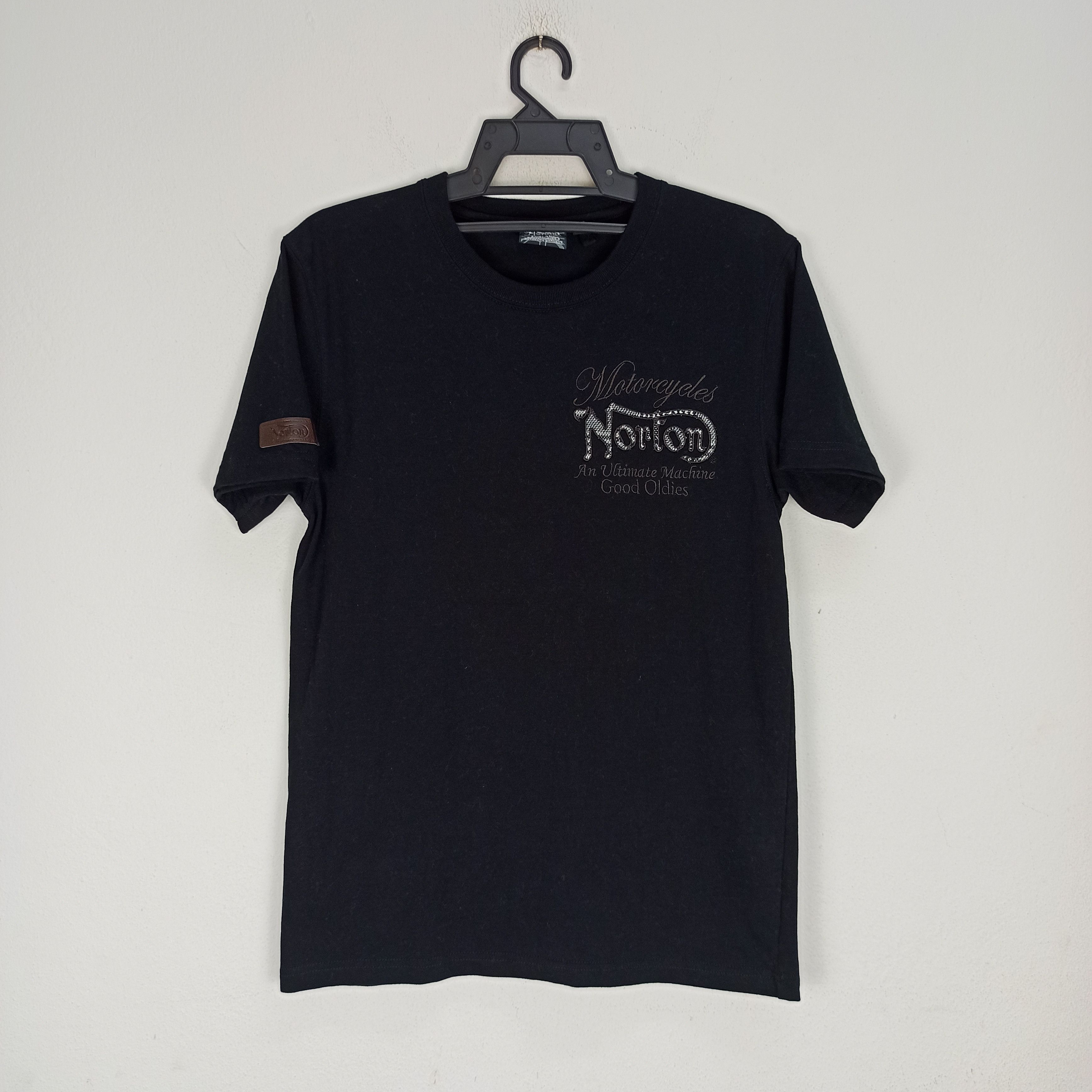 Norton 🔥Rare🔥 Motorcycles Norton An Ultimate Machine Good Oldies Size US M / EU 48-50 / 2 - 3 Thumbnail