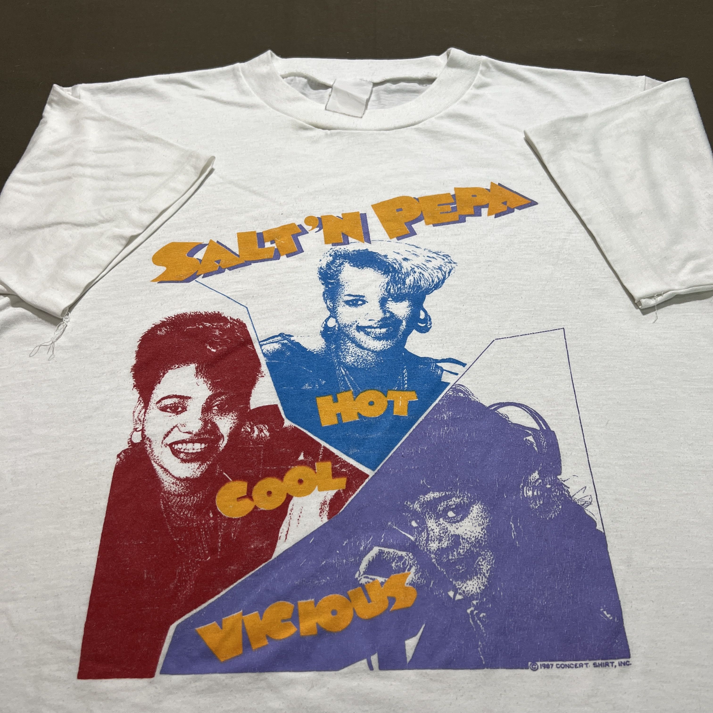 Vintage 1988 store Salt N Pepa Play Logo Hip Hop Shirt Size Small Rare