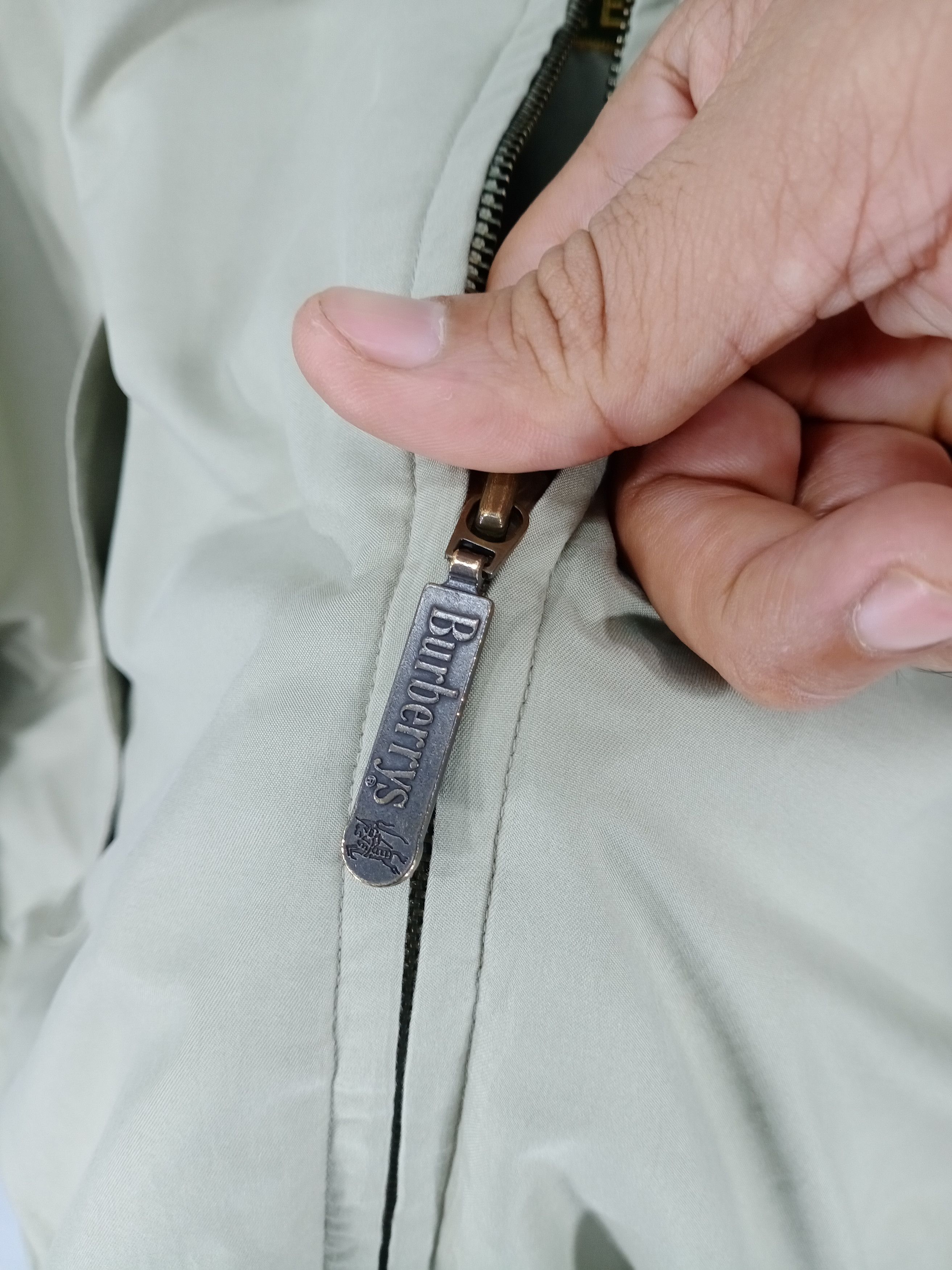 Burberry × Vintage Vintage 90s Burberrys Big Logo Embroidery Jacket Size US M / EU 48-50 / 2 - 6 Thumbnail