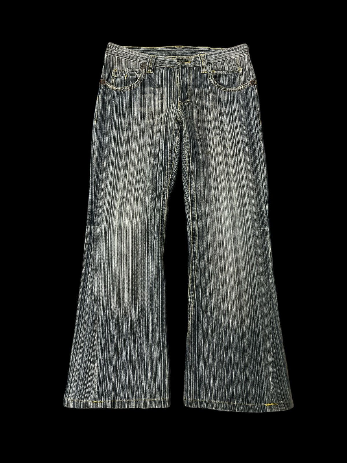FLARED💥THRASHED STRIPE IKKA DENIM PANT