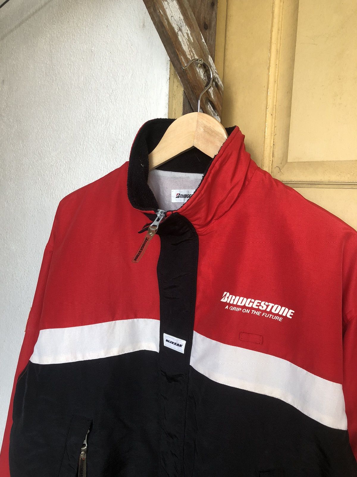 Vintage Vintage Blizzak Bridgestone Racing Team Jackets Size US L / EU 52-54 / 3 - 3 Thumbnail