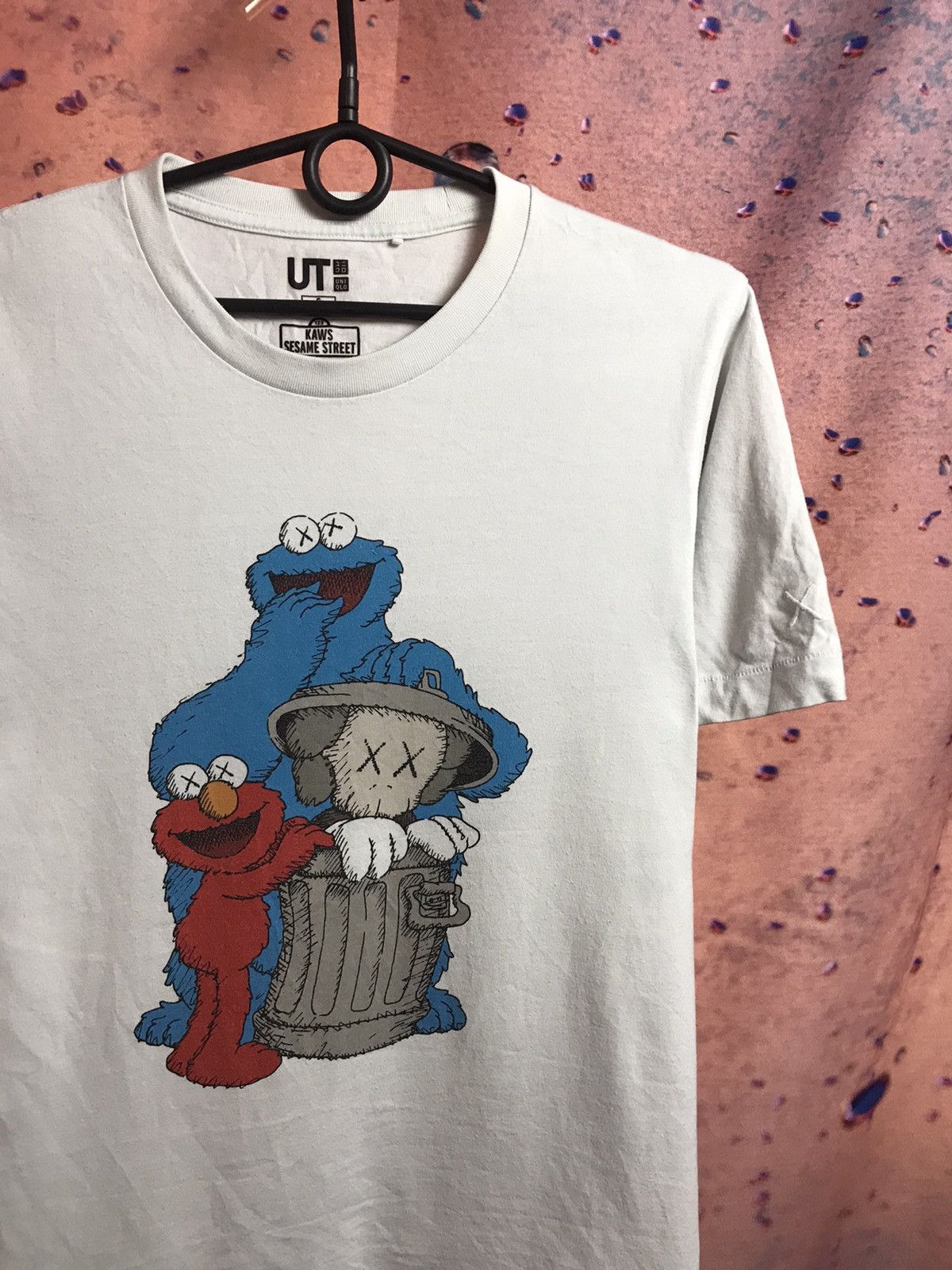 Kaws × Uniqlo Kaws x Uniqlo x Sesame Street t shirt Size US S / EU 44-46 / 1 - 1 Thumbnail