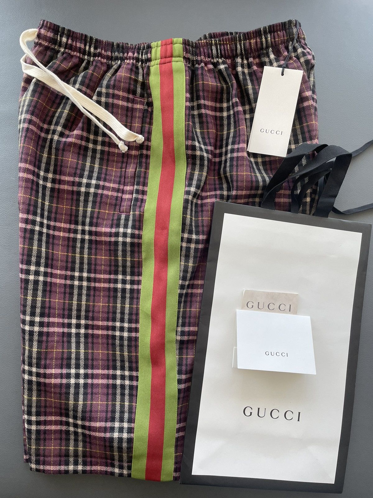 Gucci Oversized Rare Brand New Super Runway Iconic Check Shorts Size US 31 - 16 Thumbnail