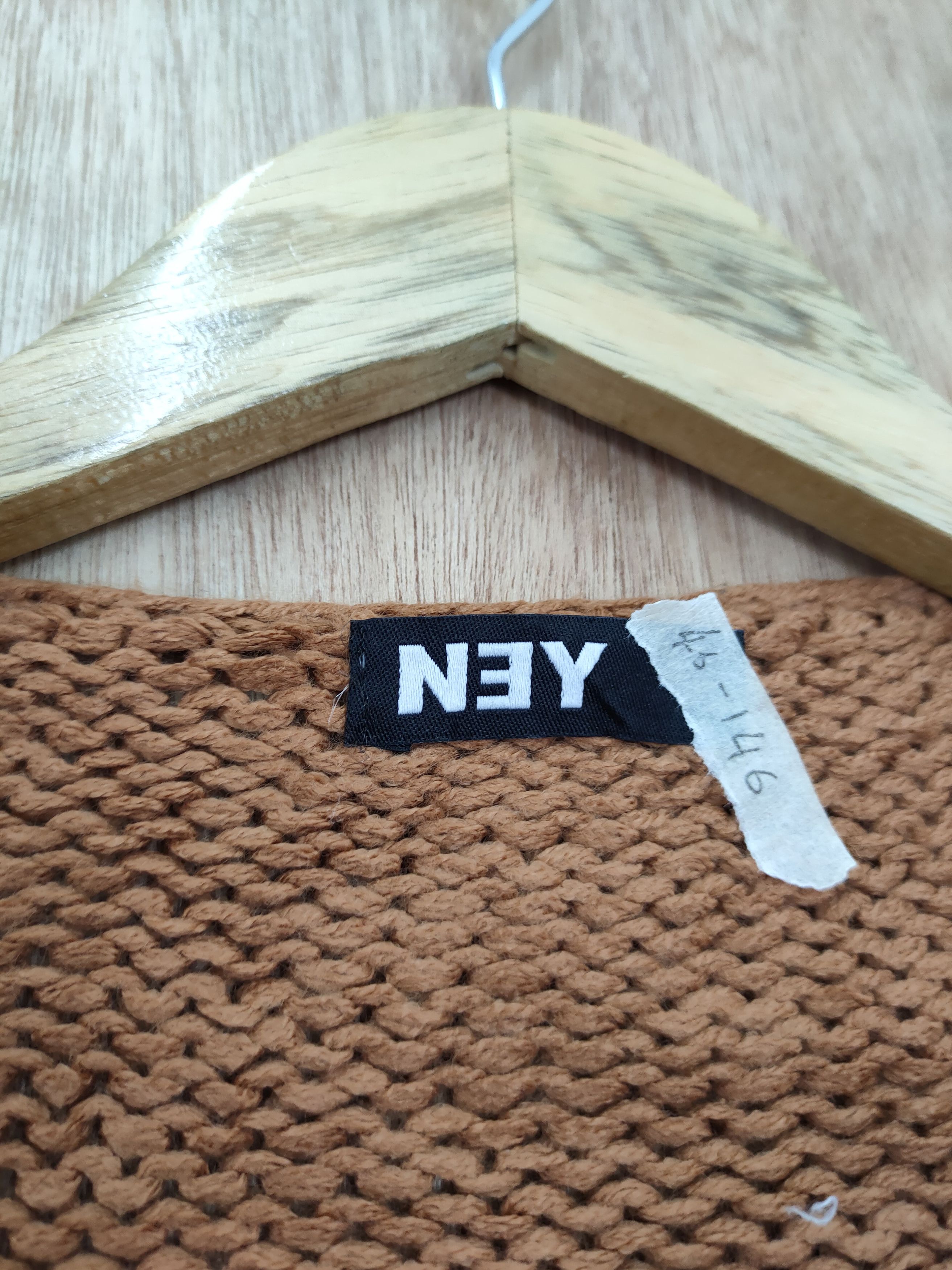 Aran Isles Knitwear DL Ney Cardigan Japan brown cable knitwear #46-146 Size US M / EU 48-50 / 2 - 5 Thumbnail