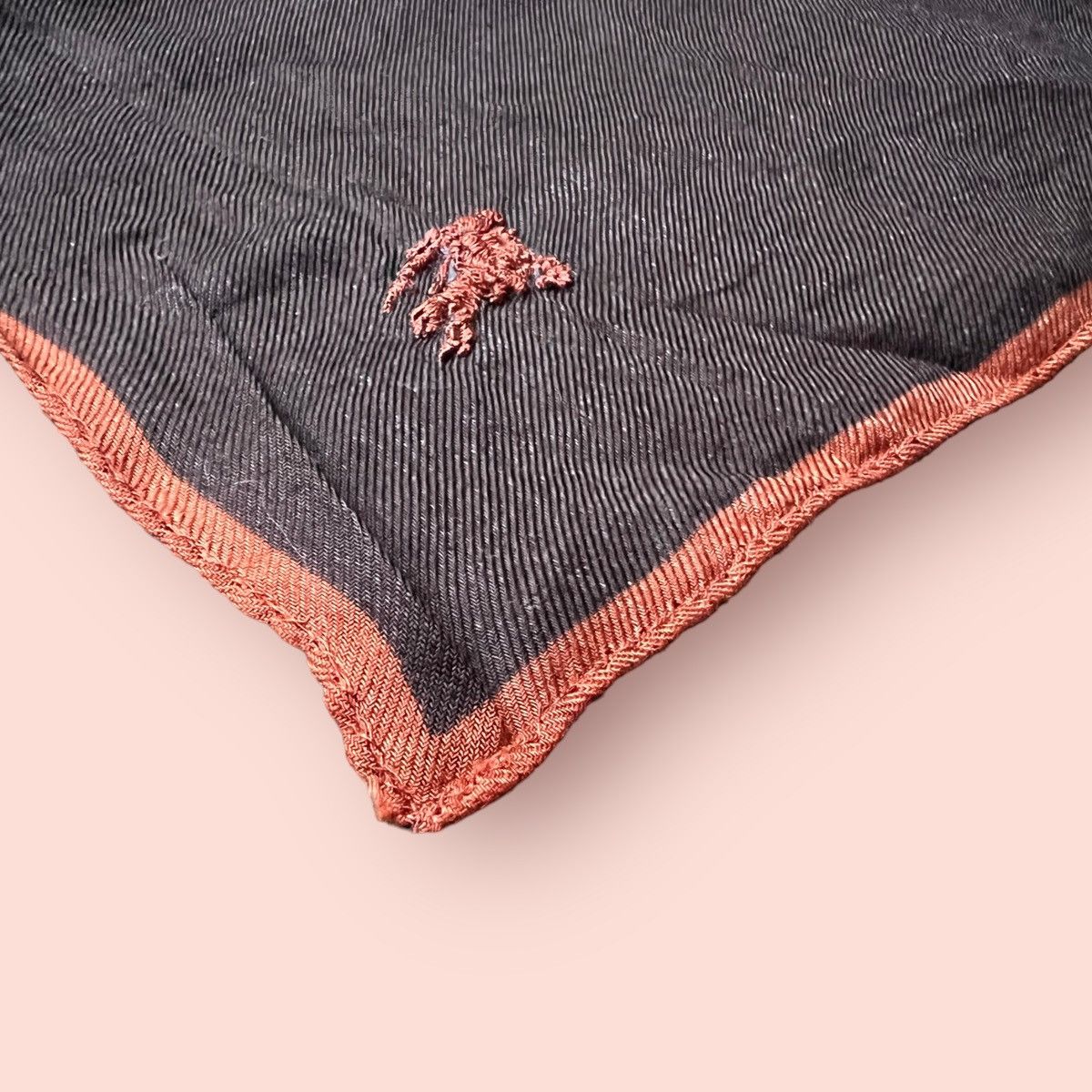 Burberry × Designer × Vintage VINTAGE BURBERRY PLAIN HANDKERCHIEF POCKET SQUARE Size ONE SIZE - 8 Thumbnail