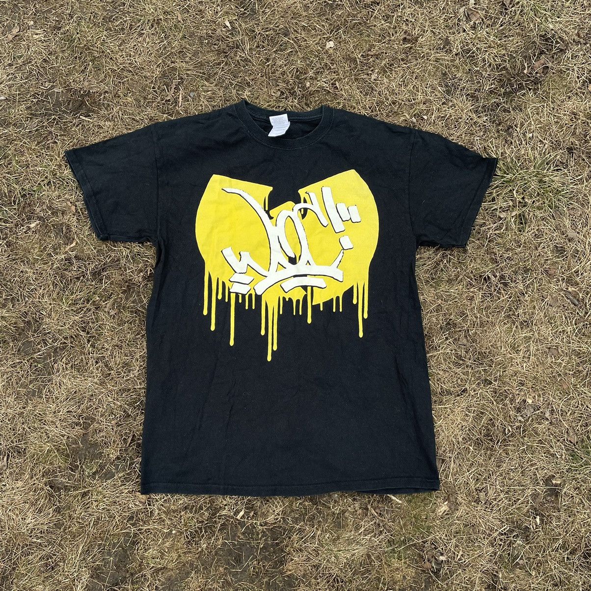 Vintage Vintage Y2K Graphic Tee Wu Tang Logo Yellow Black Japanese M Size US M / EU 48-50 / 2 - 1 Thumbnail