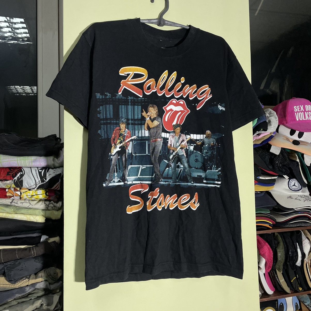 Vintage Vintage 90s Rolling Stones Graphic Band Tee Faded Black L Size US L / EU 52-54 / 3 - 2 Thumbnail