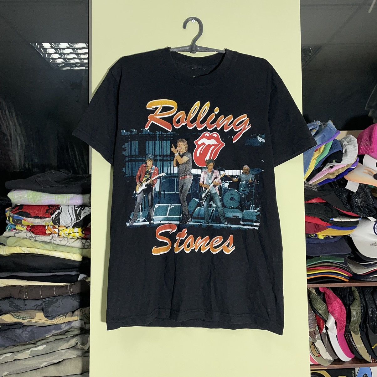 Vintage Vintage 90s Rolling Stones Graphic Band Tee Faded Black L Size US L / EU 52-54 / 3 - 1 Thumbnail