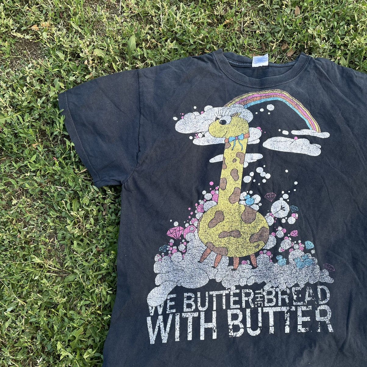 Vintage Vintage Y2K Sun Faded Graphic Tee Butter Bread Print Black L Size US L / EU 52-54 / 3 - 3 Thumbnail