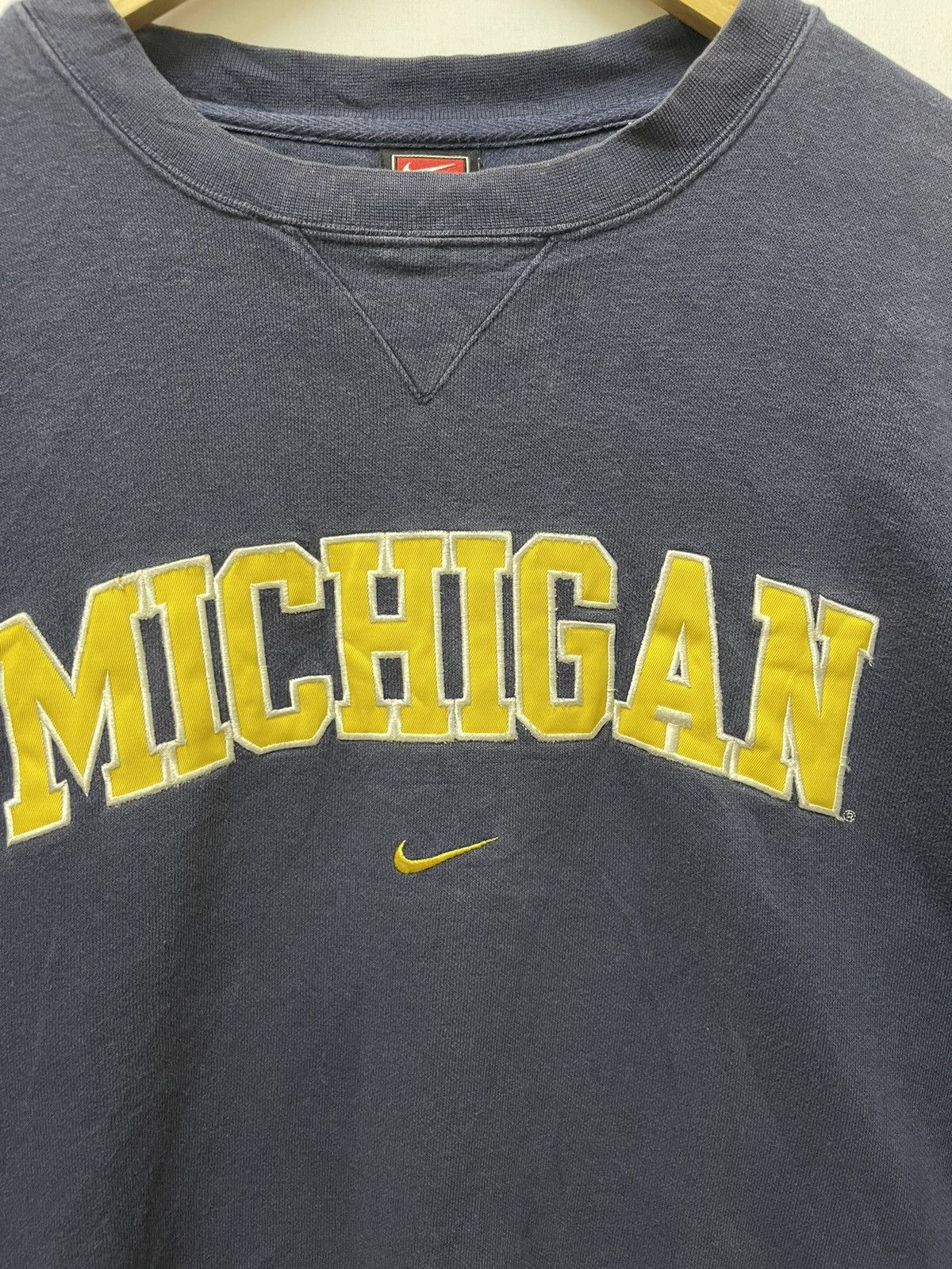 Nike × Vintage Vintage Nike Michigan Distressed Sweatshirt Navy Size US M / EU 48-50 / 2 - 2 Thumbnail