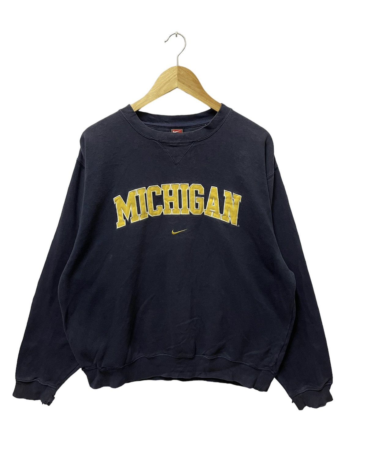Nike × Vintage Vintage Nike Michigan Distressed Sweatshirt Navy Size US M / EU 48-50 / 2 - 1 Thumbnail