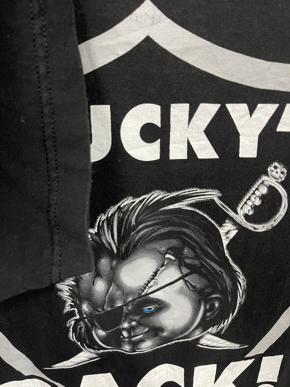 NFL × Vintage Vintage Y2K Raiders Chucky Horror T Shirt Size US M / EU 48-50 / 2 - 7 Thumbnail