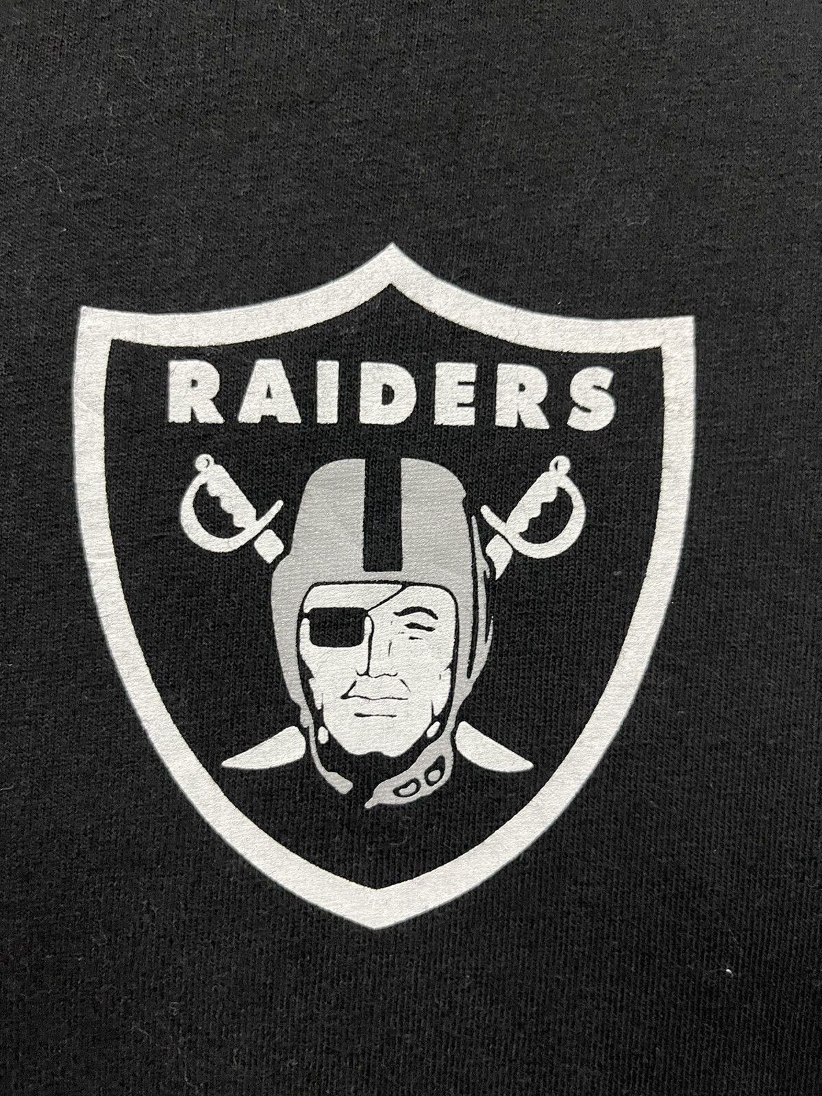 NFL × Vintage Vintage Y2K Raiders Chucky Horror T Shirt Size US M / EU 48-50 / 2 - 9 Thumbnail
