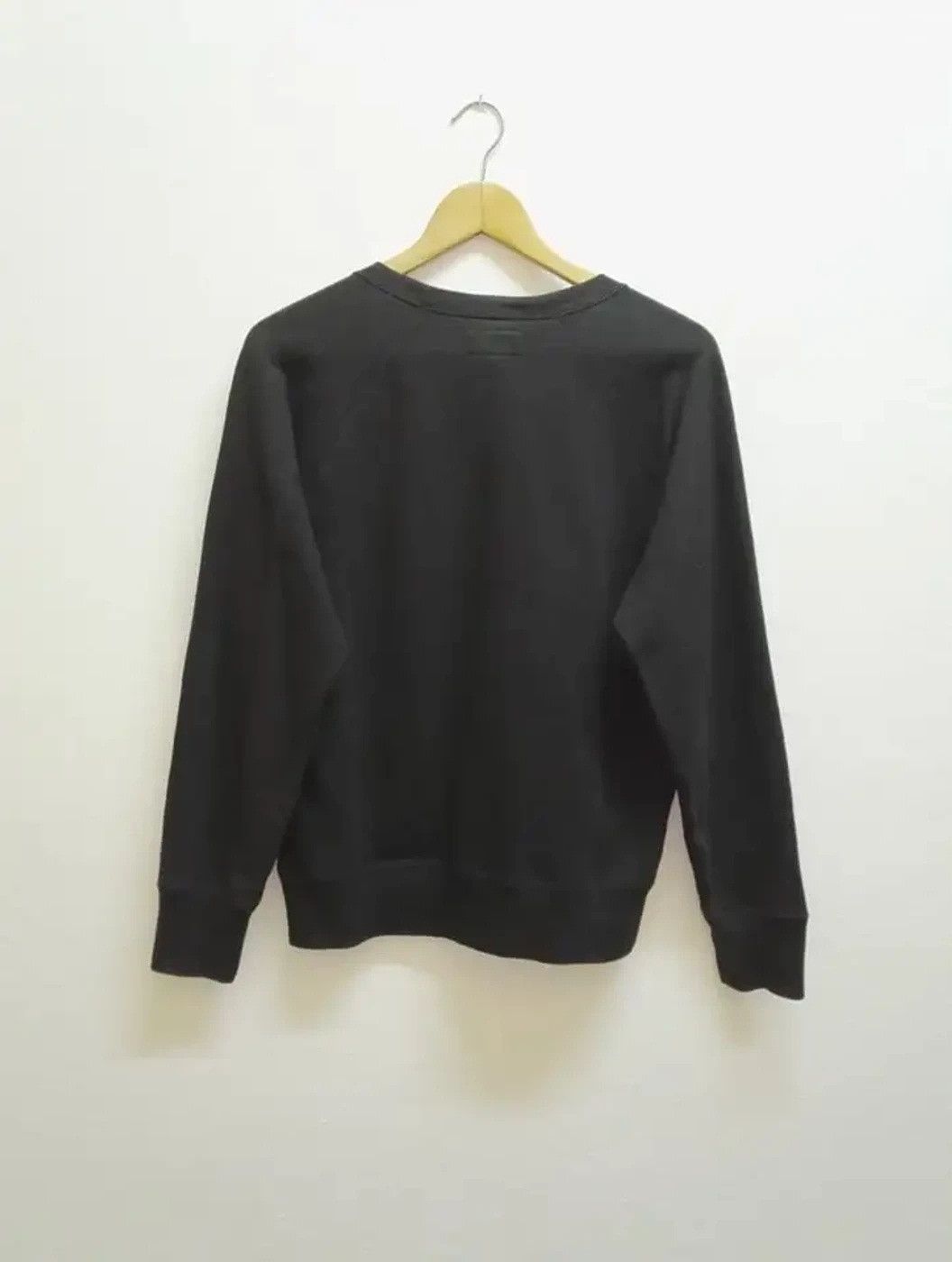 Mickey Mouse Uniqlo X Mickey Mouse Sweatshirt Big Logo Size US M / EU 48-50 / 2 - 4 Thumbnail