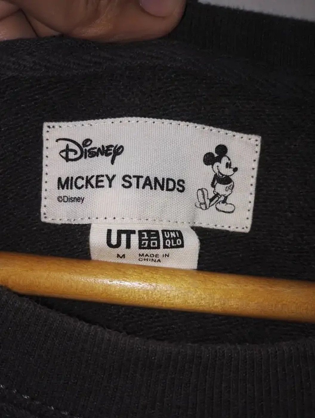 Mickey Mouse Uniqlo X Mickey Mouse Sweatshirt Big Logo Size US M / EU 48-50 / 2 - 5 Thumbnail