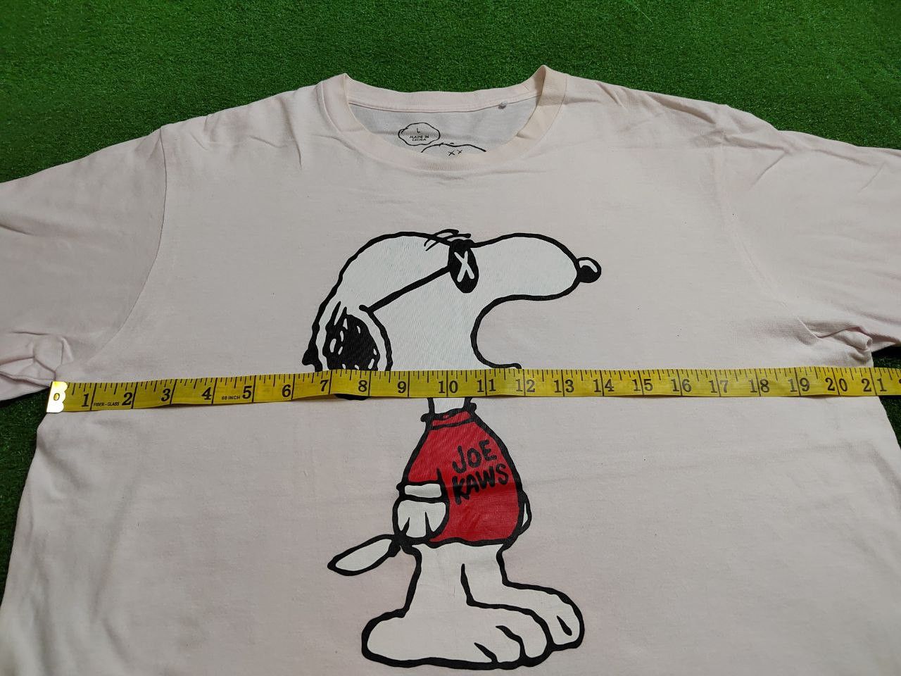 Cartoon Network Kaws X Peanuts Snoopy Pocket Tee rare Size US L / EU 52-54 / 3 - 4 Thumbnail