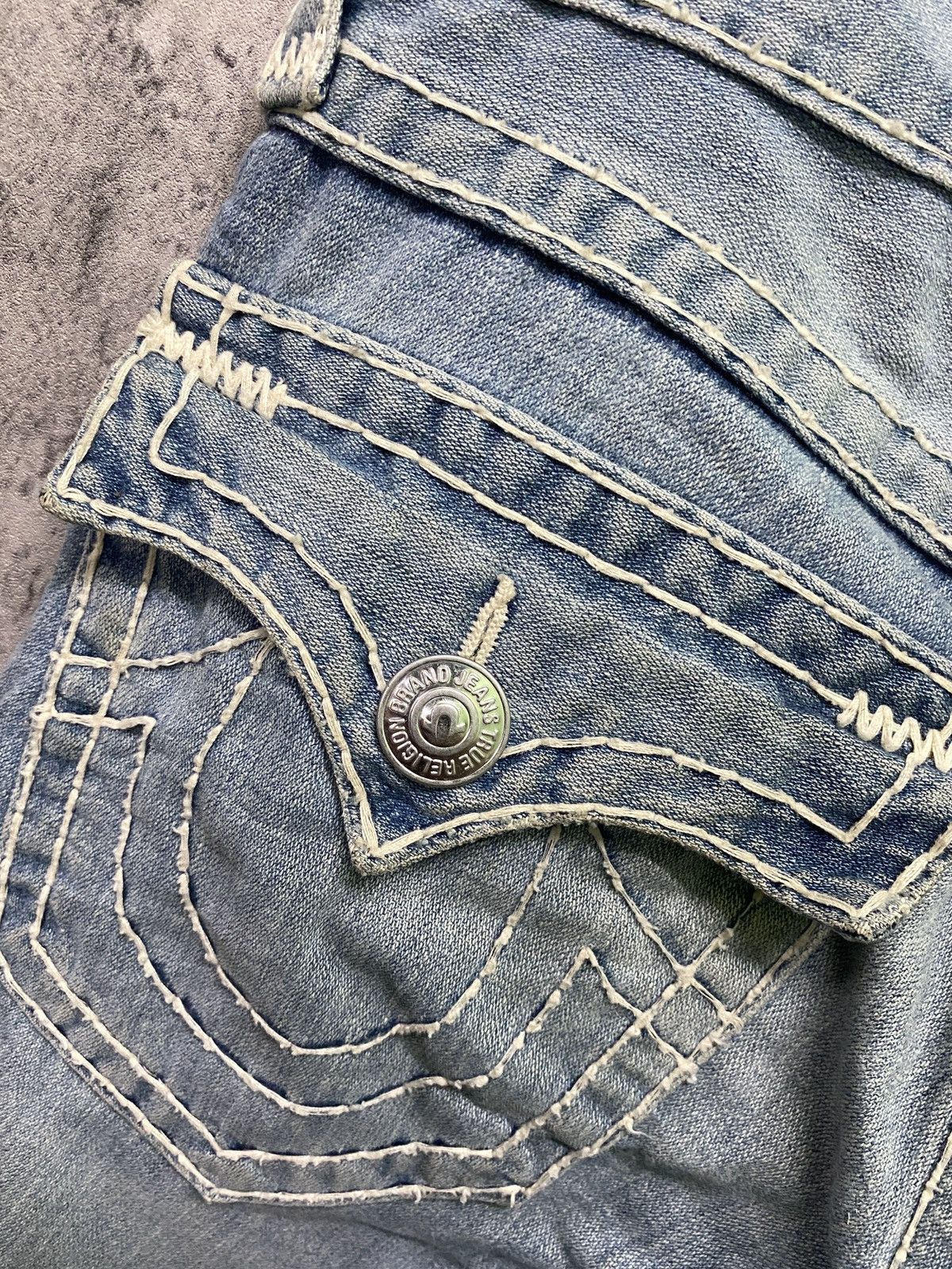 True Religion × Vintage TRUE RELIGION Light Wash Denim Flare Pants Size US 31 - 17 Thumbnail