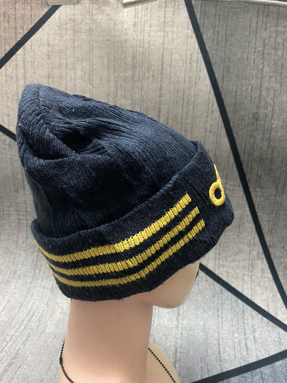Adidas Adidas Big Logo Embroidered Stripes Beanie Hat Size ONE SIZE - 3 Thumbnail