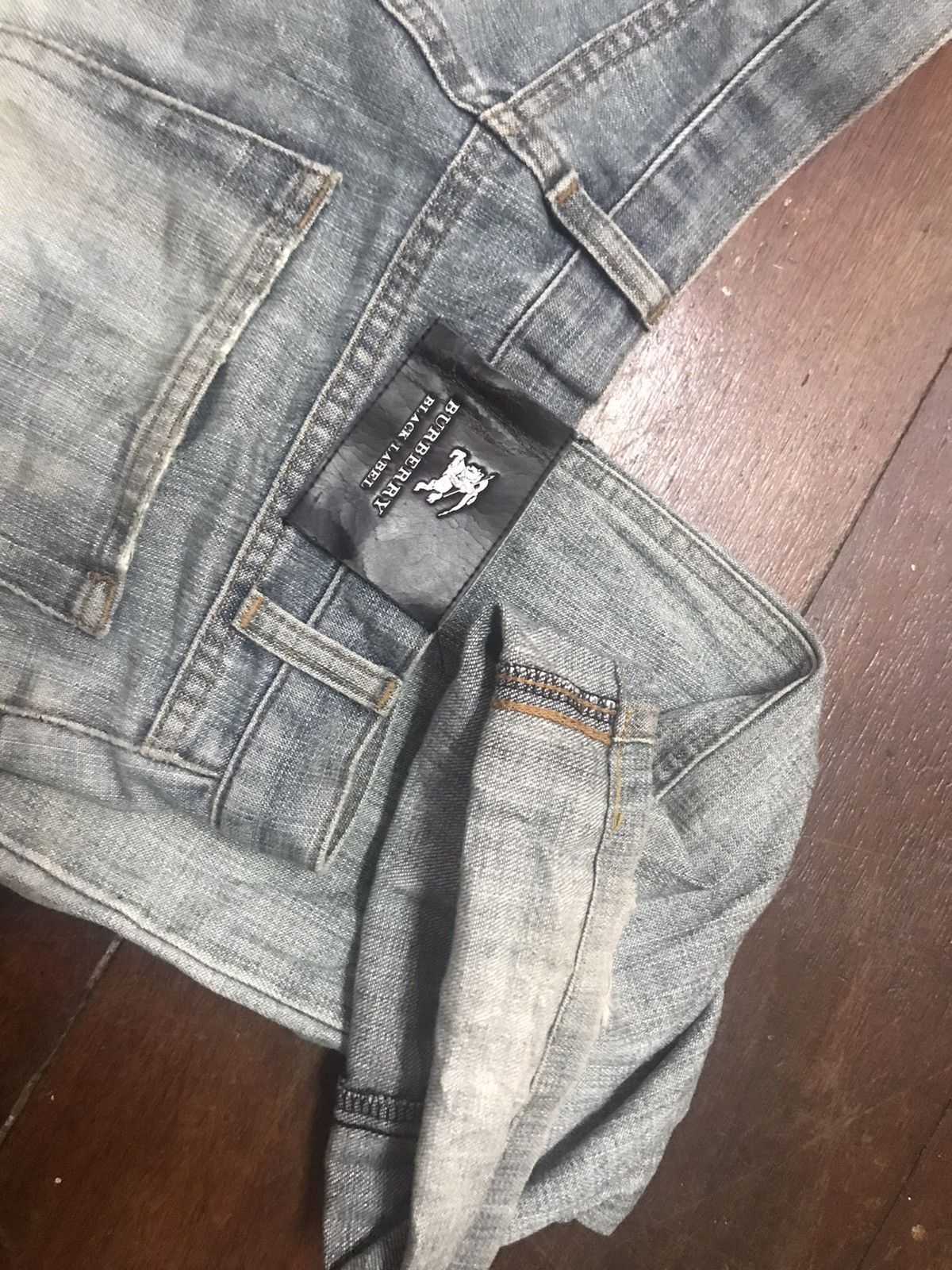 Burberry × Designer 🔥rare🔥Burberry black label distressed denim Size US 31 - 12 Thumbnail