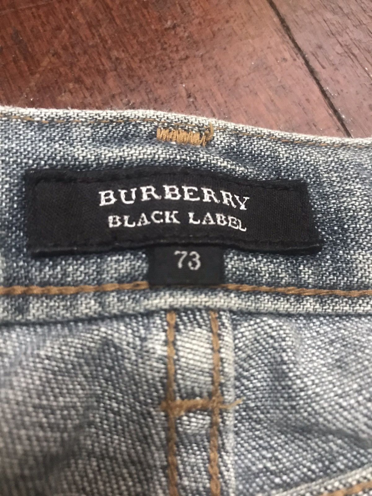 Burberry × Designer 🔥rare🔥Burberry black label distressed denim Size US 31 - 8 Thumbnail
