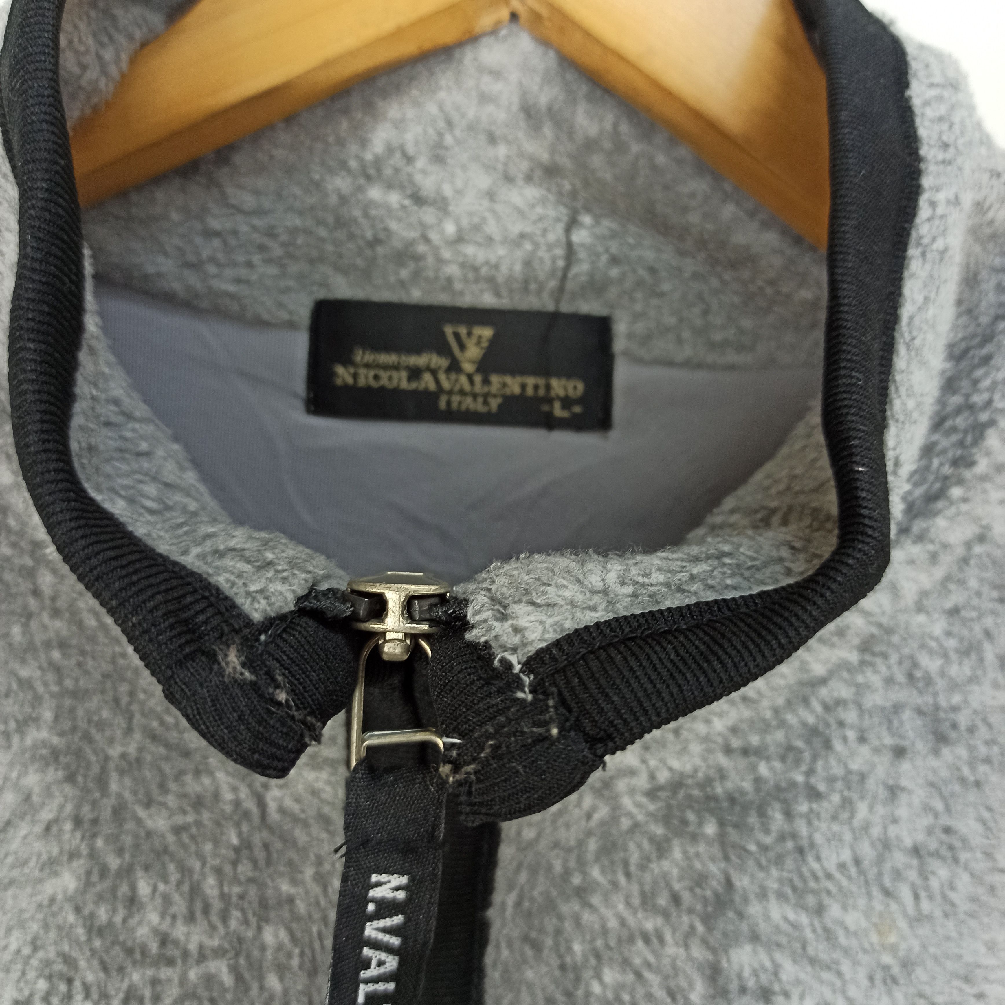 Valentino × Vintage Vintage Nicola Valentino Italy Golf Fur Fleece Vest Size US L / EU 52-54 / 3 - 7 Thumbnail