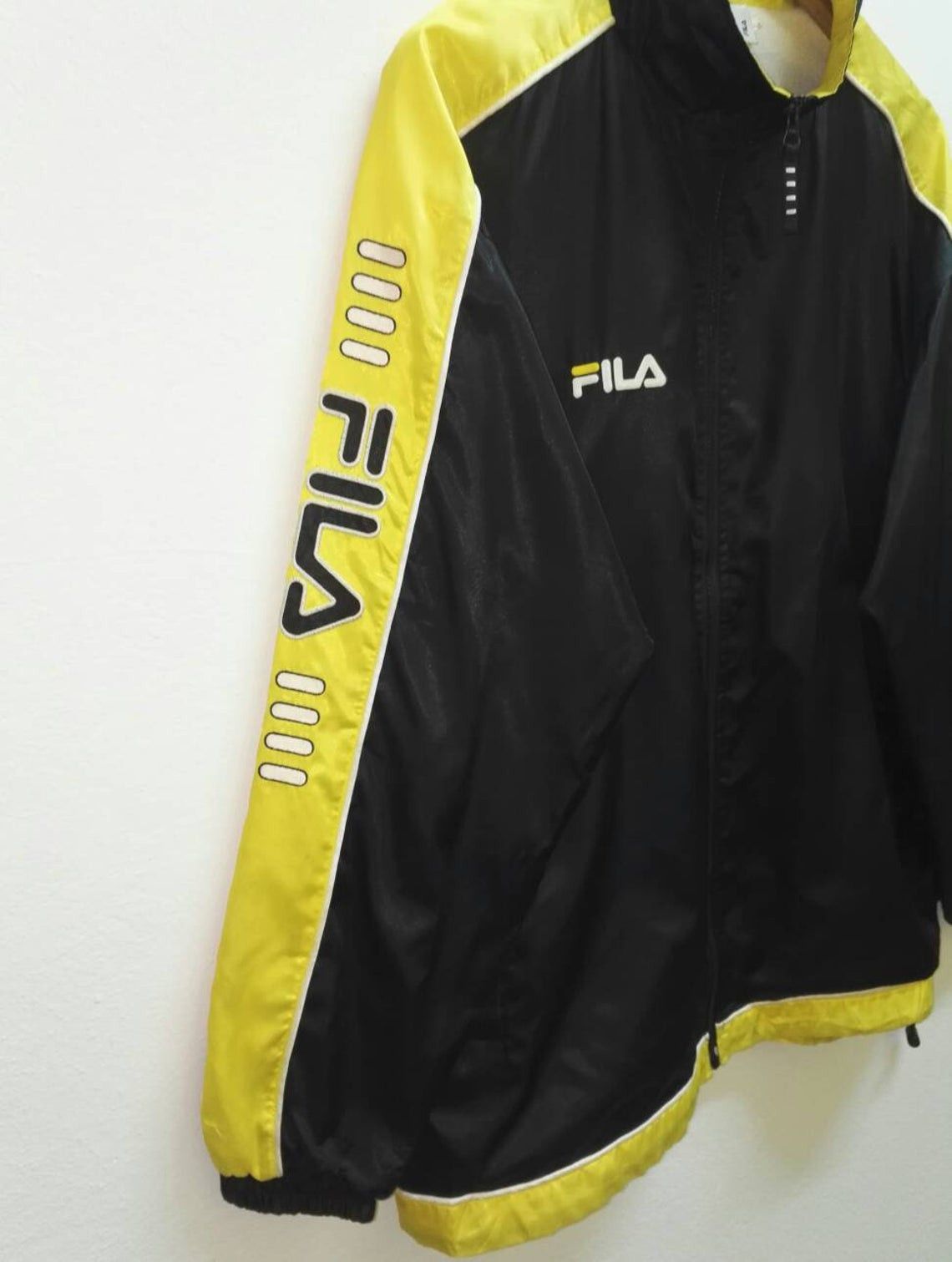 Fila × Vintage FILA Windbreaker Jacket Big Logo Embroidered Zipper(C13) Size US L / EU 52-54 / 3 - 2 Thumbnail