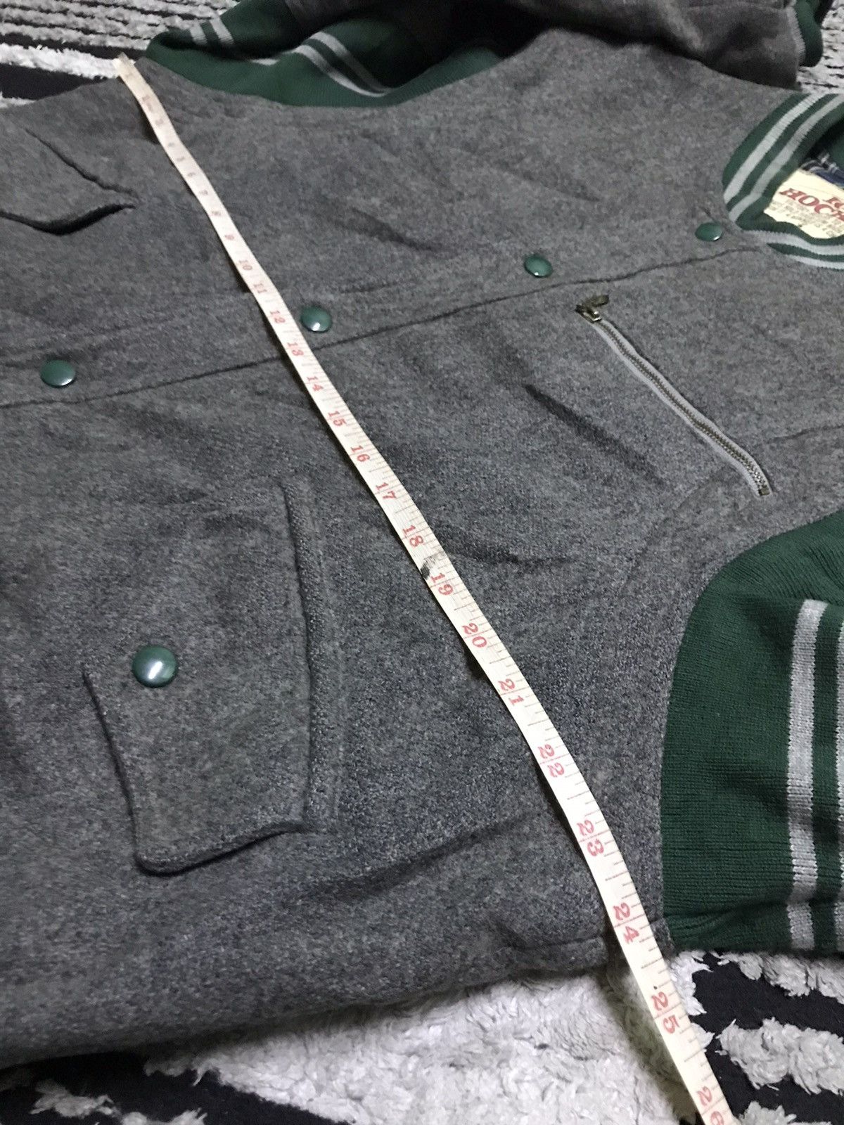 Vintage Vintage Ice hockey varsity jacket rare Size US L / EU 52-54 / 3 - 8 Thumbnail