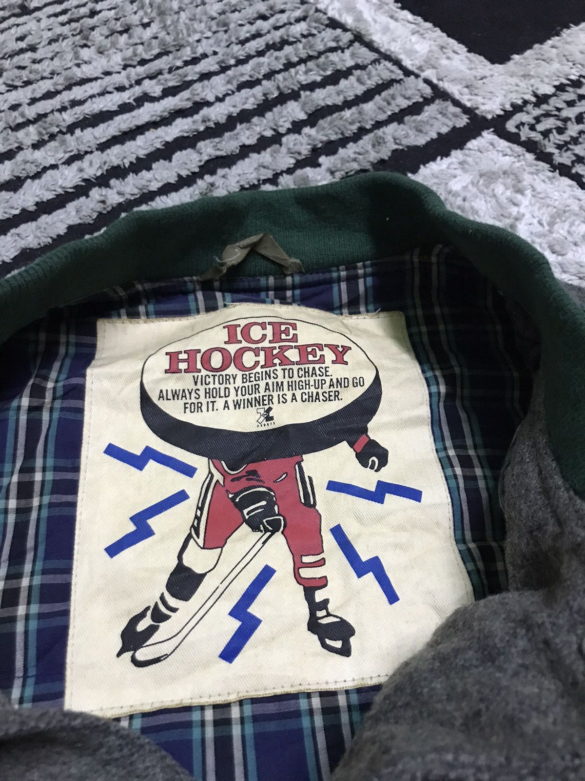 Vintage Vintage Ice hockey varsity jacket rare Size US L / EU 52-54 / 3 - 7 Thumbnail