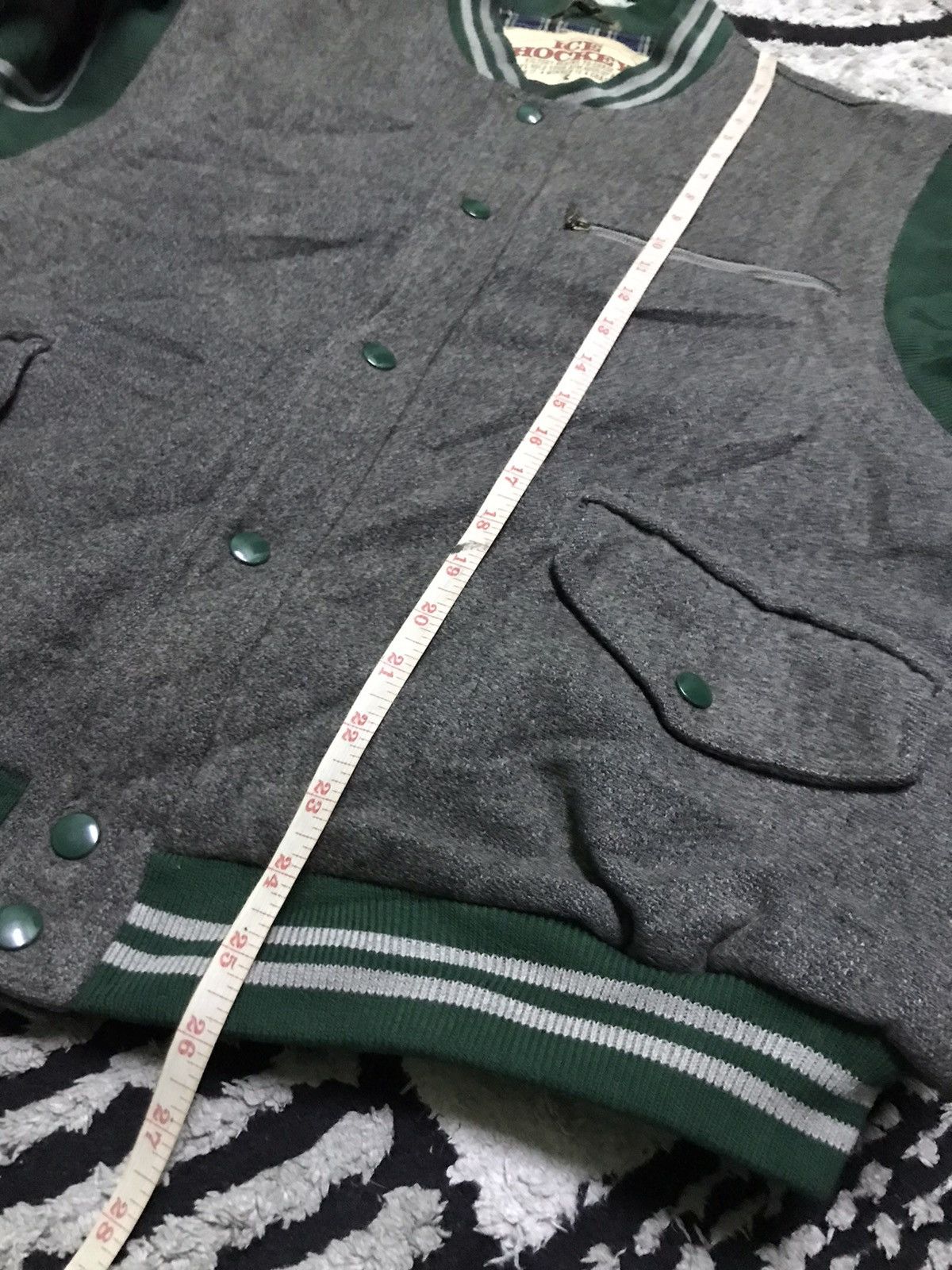 Vintage Vintage Ice hockey varsity jacket rare Size US L / EU 52-54 / 3 - 9 Thumbnail