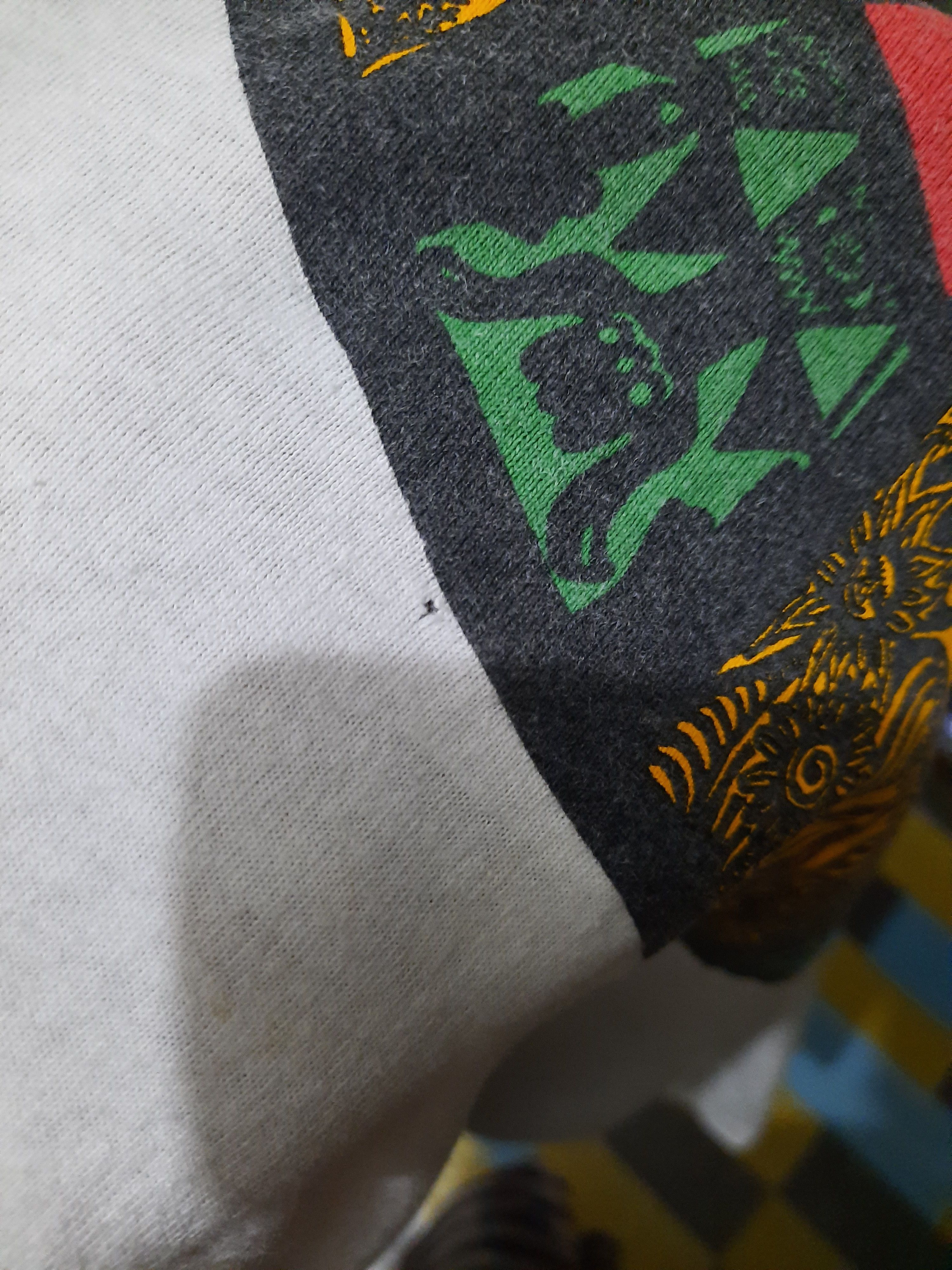Vintage Vintage Art World Jungle T-Shirt Size US L / EU 52-54 / 3 - 12 Thumbnail