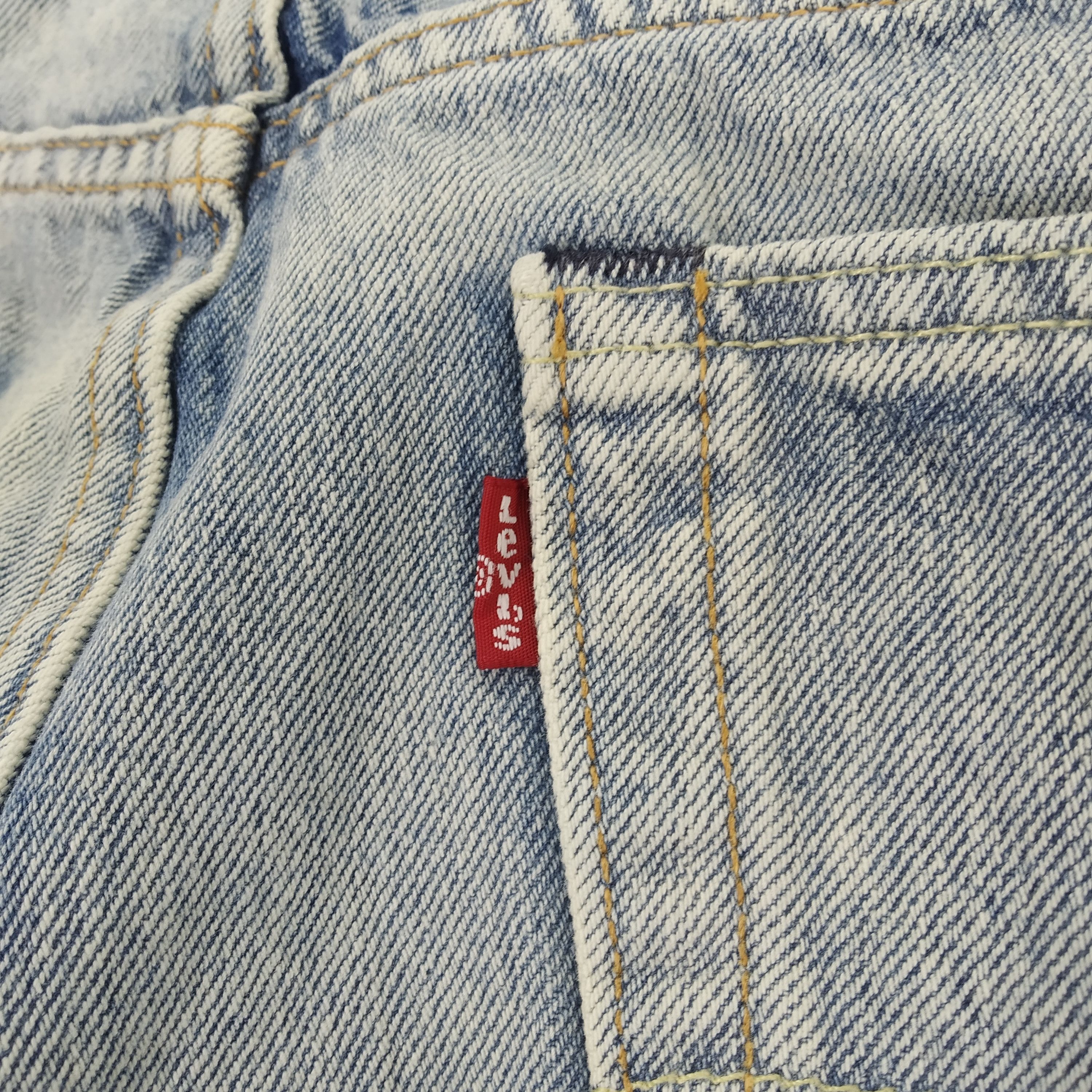 Levi's Vintage Levi's 541 Acid Wash Blue Paint Splatter Denim Jeans Size US 37 - 10 Thumbnail