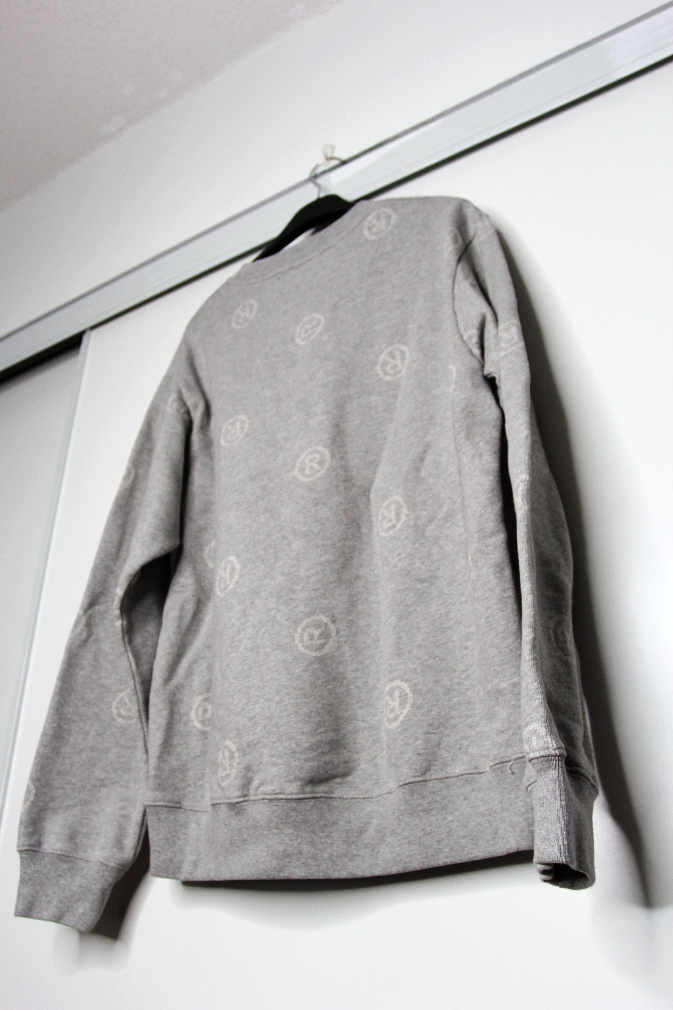 Martine Rose BNWT SS22 MARTINE ROSE CLASSIC ALL OVER LOGO SWEATSHIRT S Size US S / EU 44-46 / 1 - 7 Thumbnail