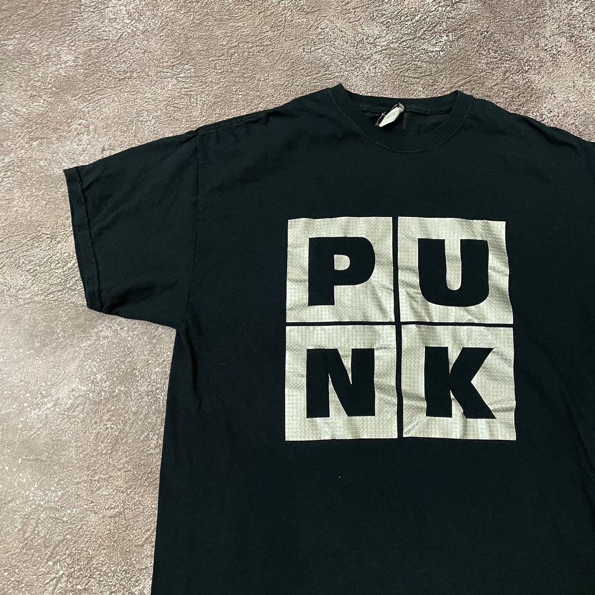 Vintage Vintage Y2K Punk Graphic Tee Black Streetwear Skate Large Size US L / EU 52-54 / 3 - 4 Thumbnail