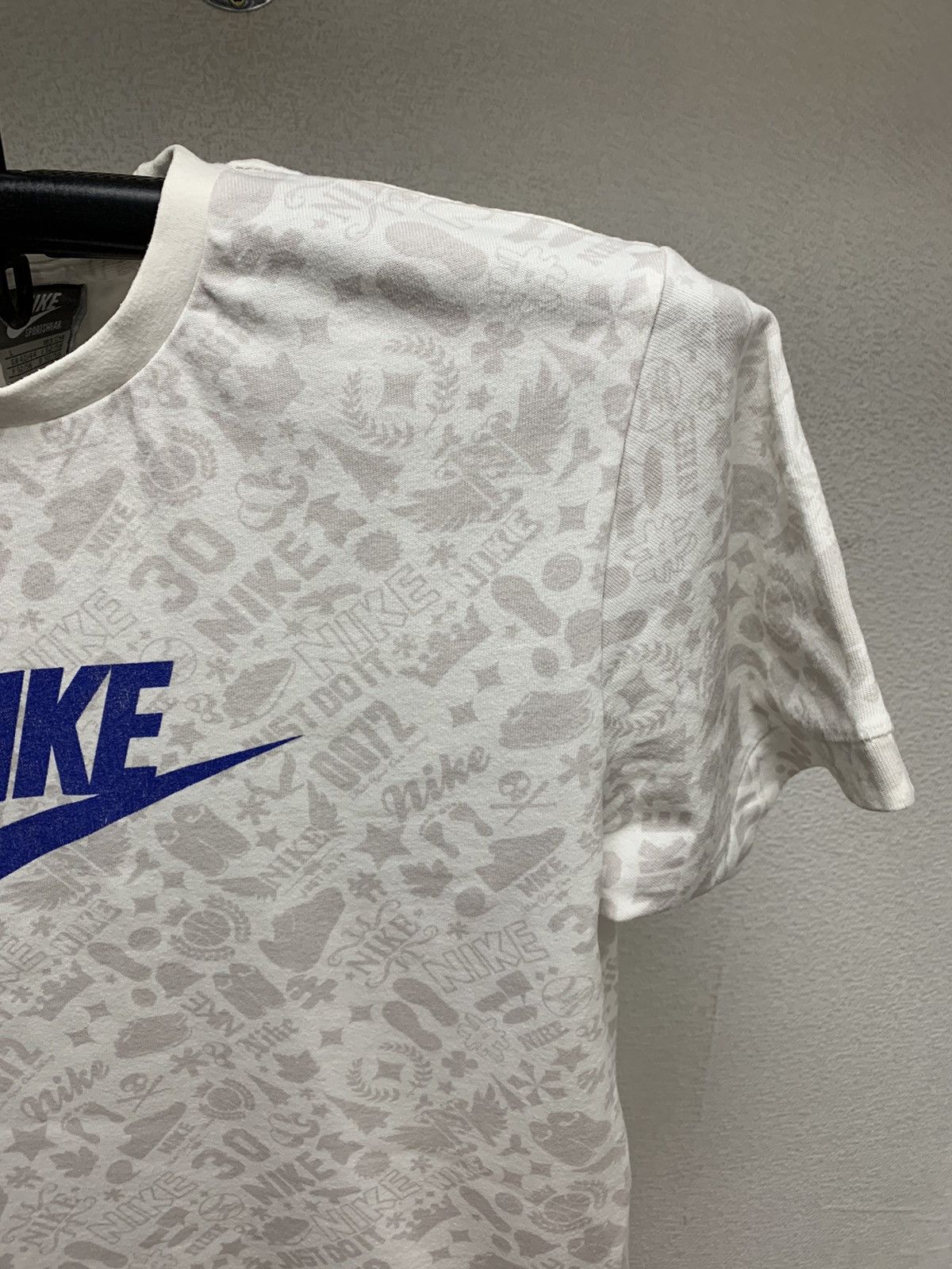 Nike Nike vintage fullprint big logo t-shirt L sz sb 2000th Size US L / EU 52-54 / 3 - 3 Thumbnail