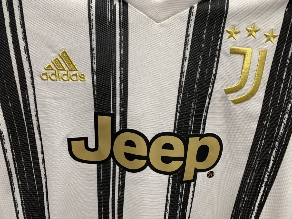 Adidas Juventus Adidas soccer jersey Jeep 2020 M sz pogba ronaldo Size US M / EU 48-50 / 2 - 4 Thumbnail