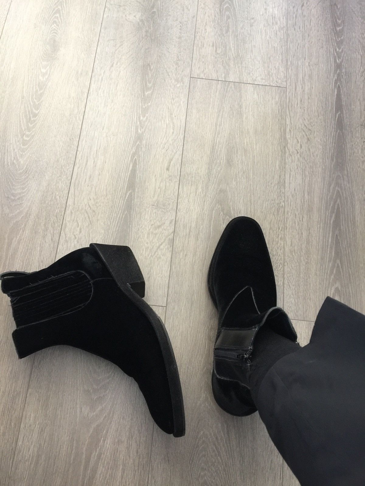Givenchy × Riccardo Tisci Givenchy Black Velvet Chelsea Boot Size US 10.5 / EU 43-44 - 4 Thumbnail